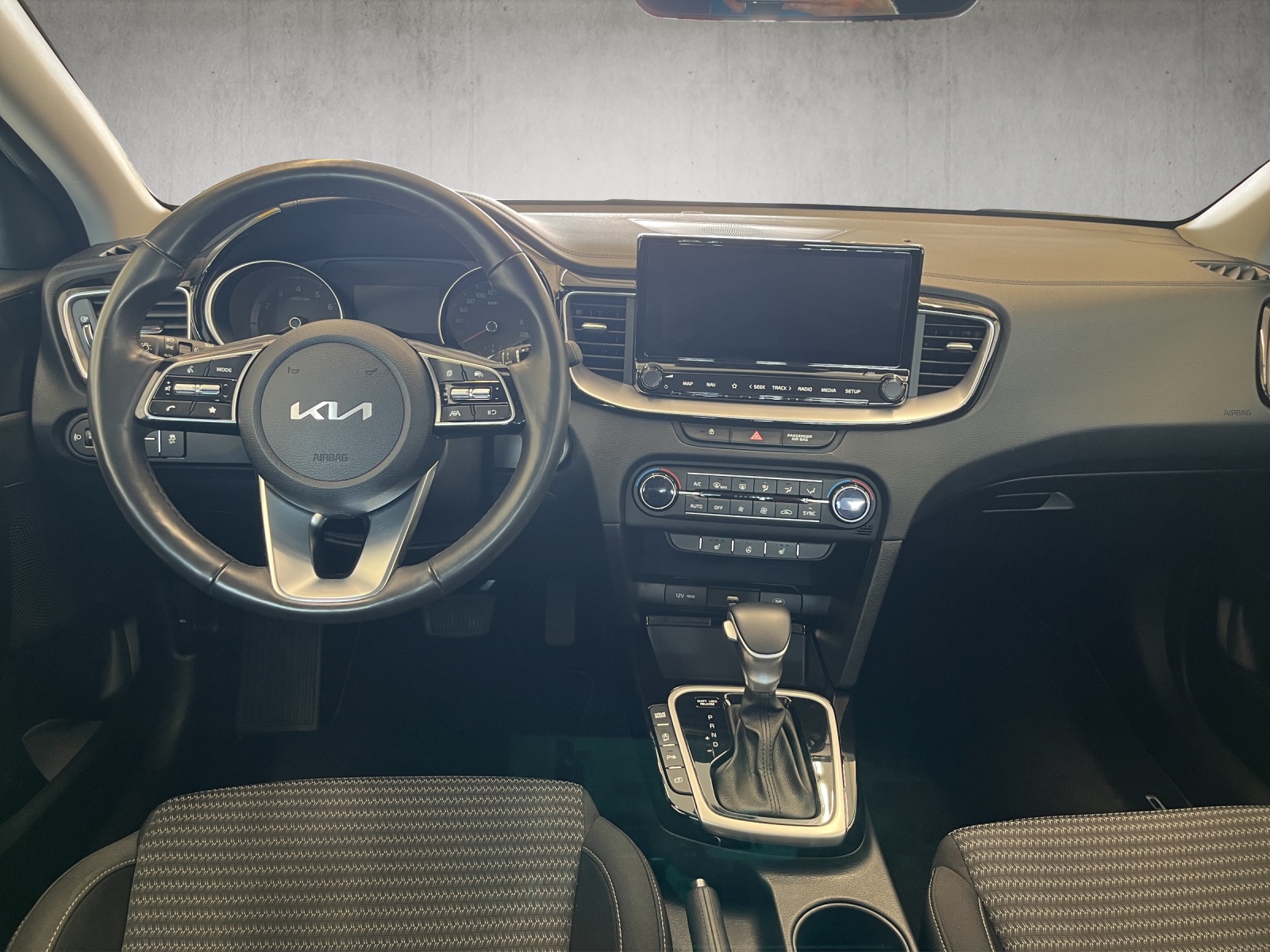 KIA Ceed 1.5 T-GDi MHEV Power-image-9