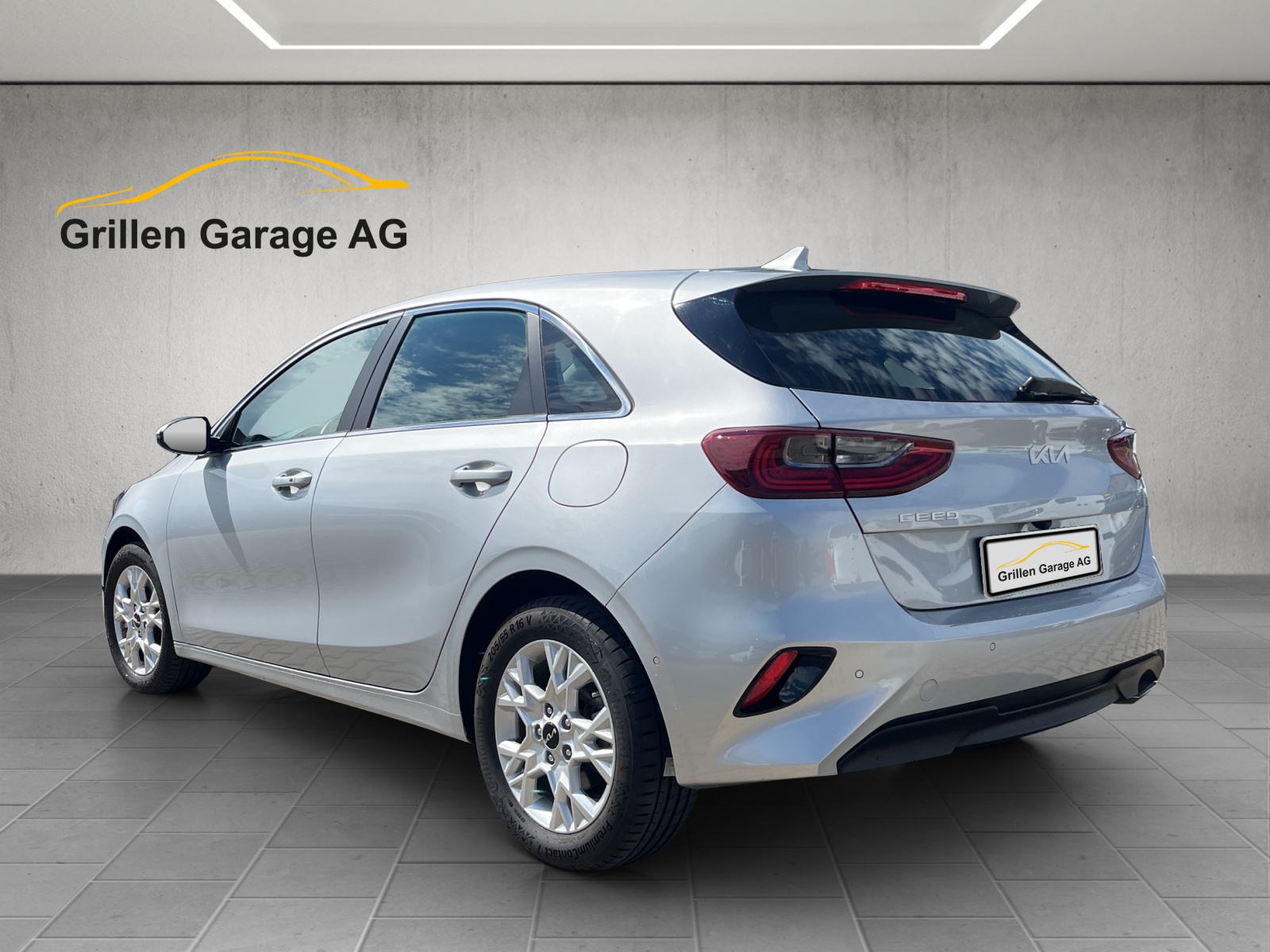 KIA Ceed 1.5 T-GDi MHEV Power-showroom-element-2