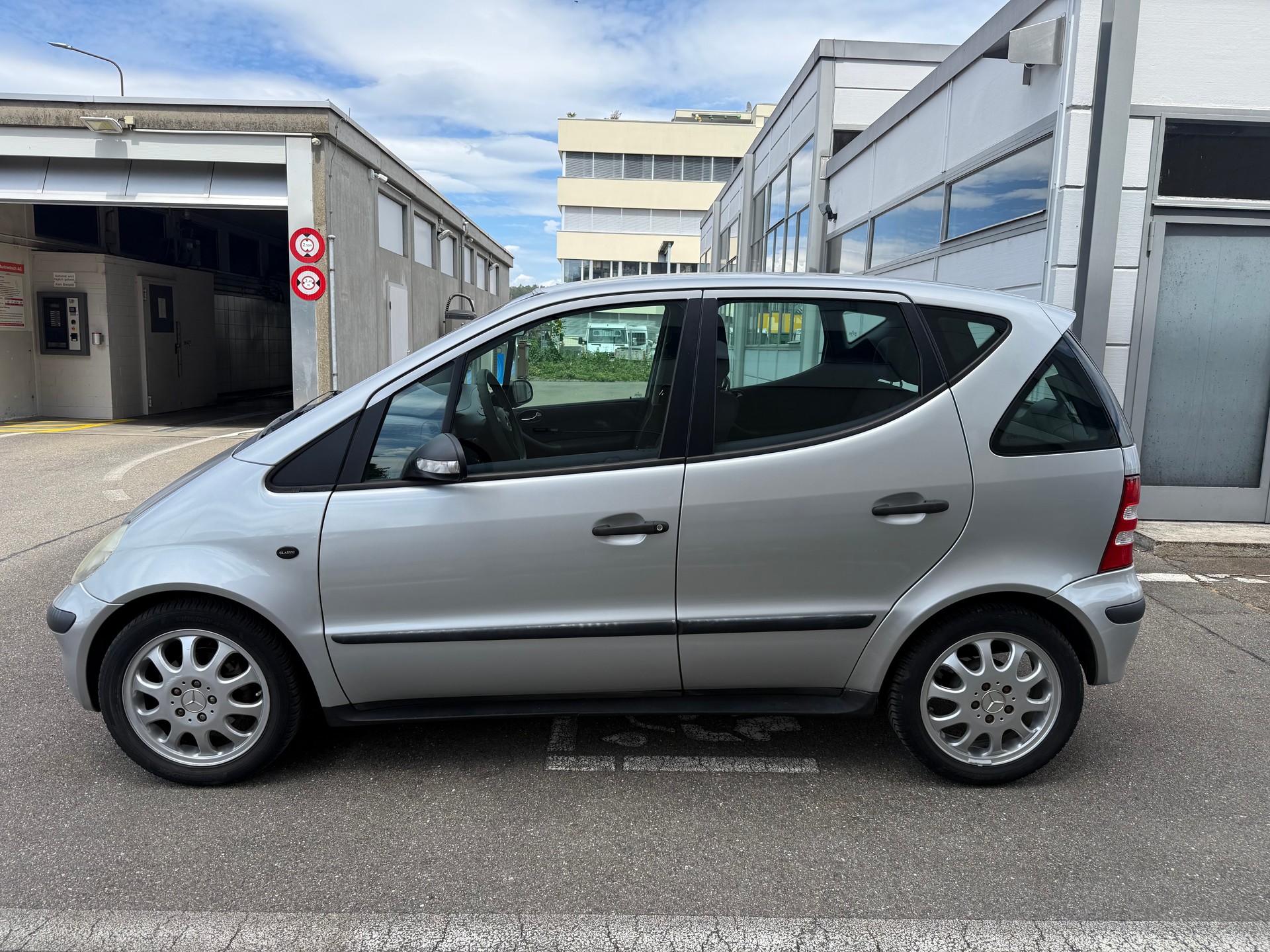 MERCEDES-BENZ A 160 Classic Piccadilly *Automat *Klimaanlage-image-6
