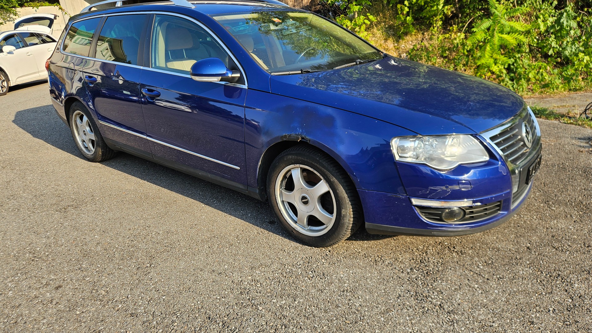VW Passat Variant 2.0 TDI Comfortline 4Motion-image-2