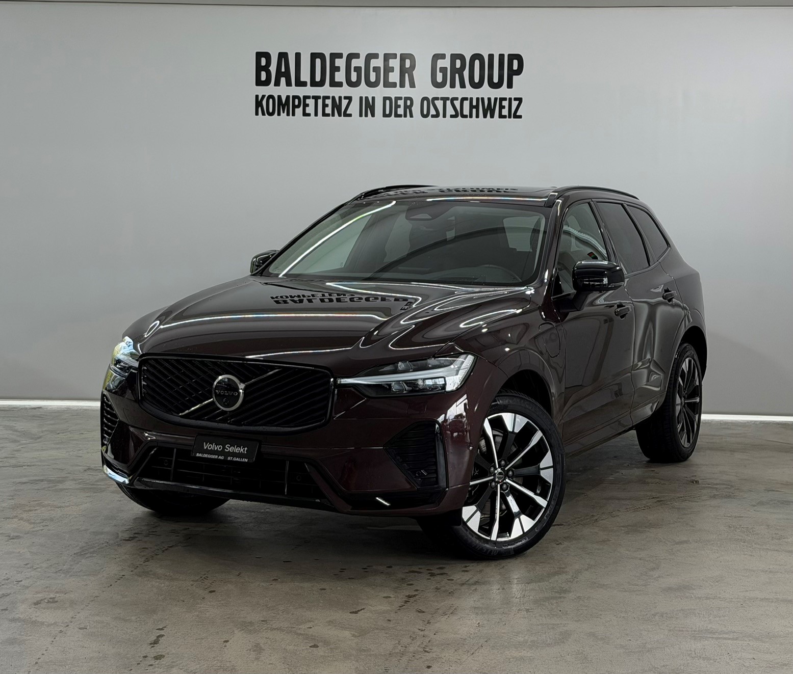 VOLVO XC60 2.0 T6 TE Ultra Dark eAWD
