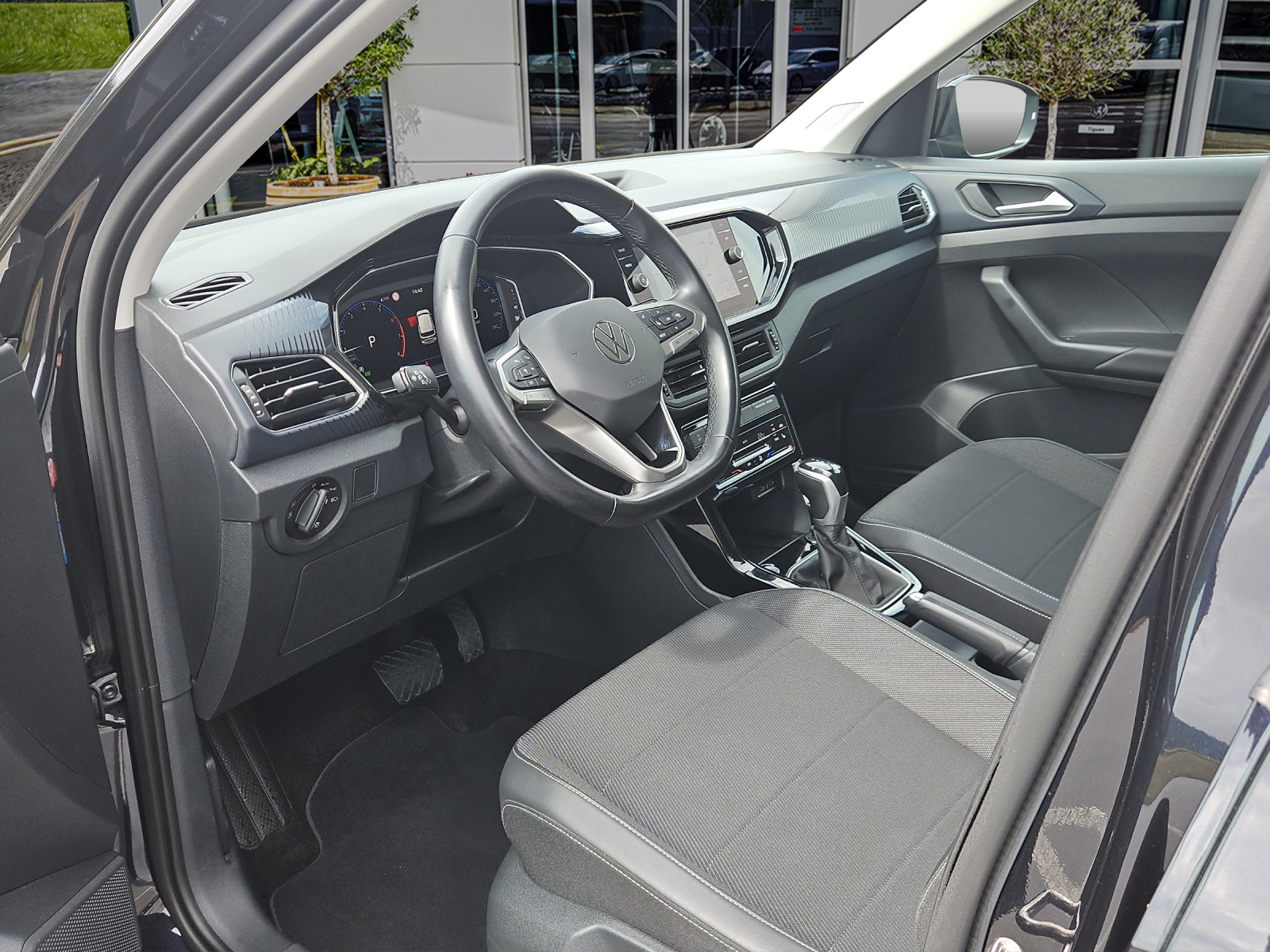 VW T-Cross 1.0 TSI Style DSG-image-10