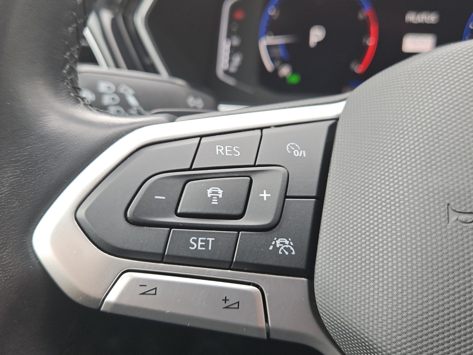VW T-Cross 1.0 TSI Style DSG-image-24