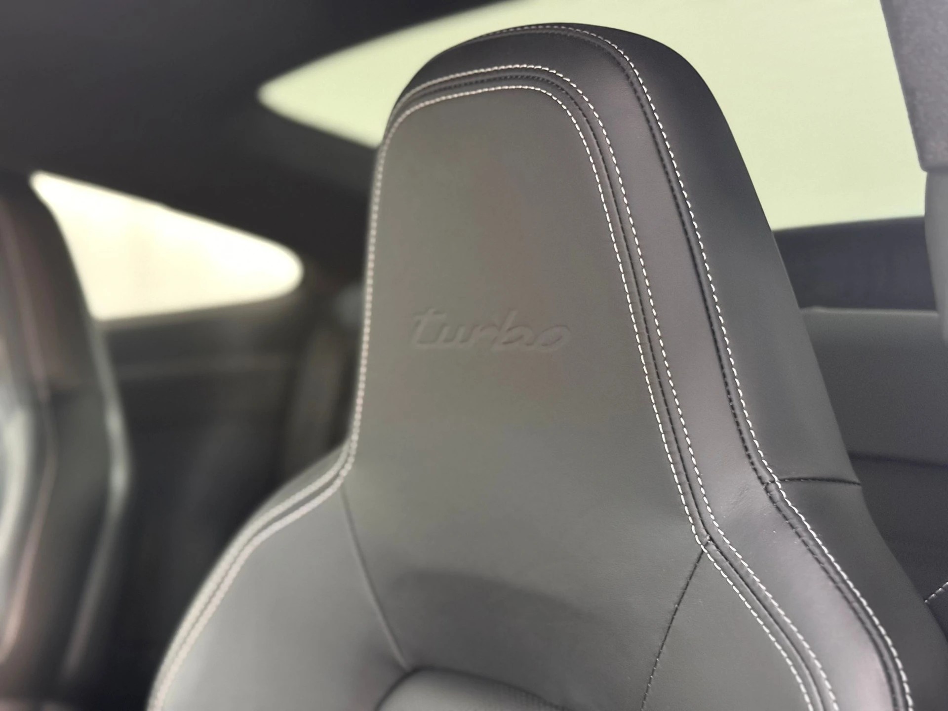 PORSCHE 911 Turbo PDK-image-15