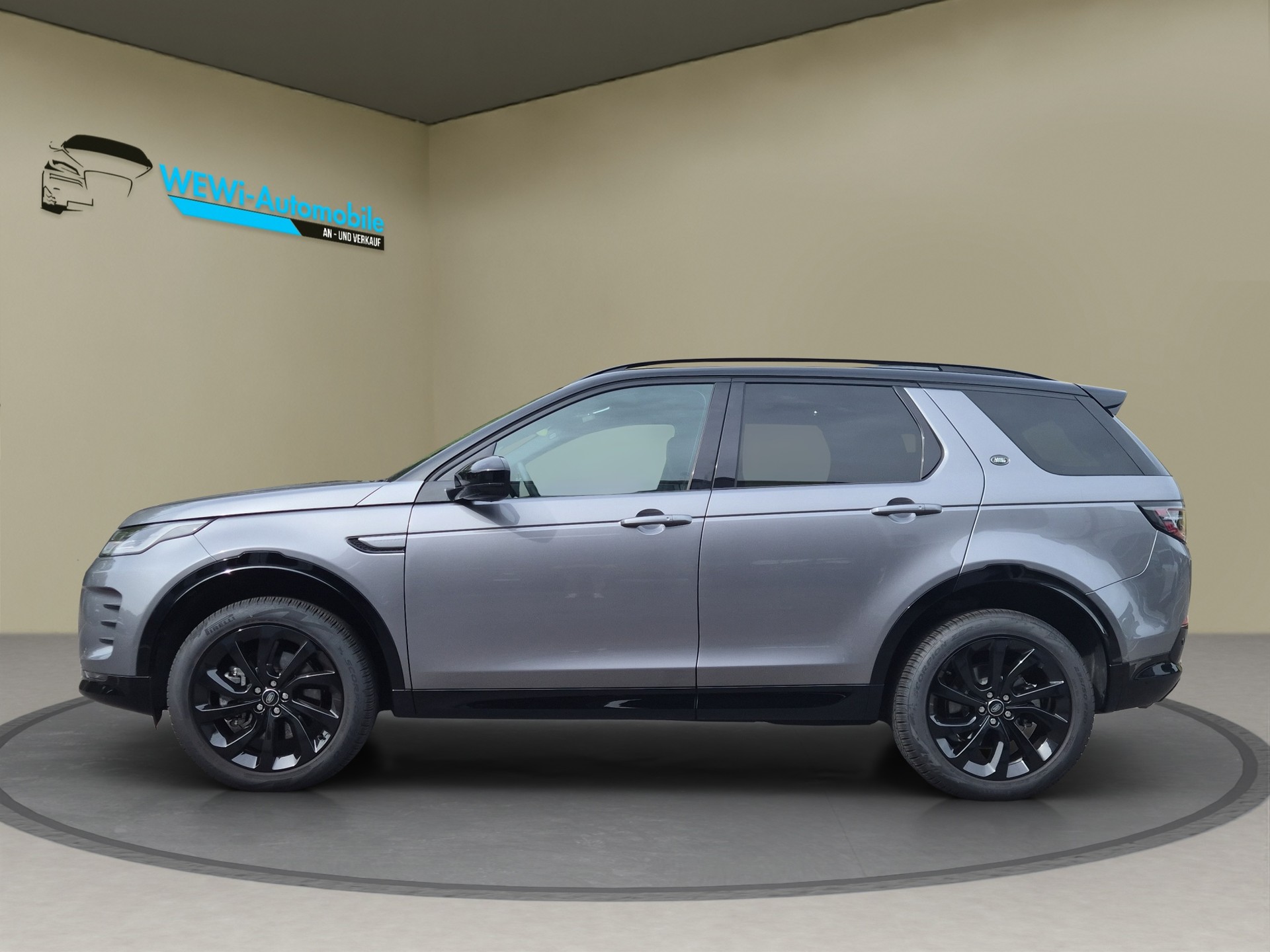 LAND ROVER Discovery Sport D200 2.0D TD4 MHEV HSE AT9-showroom-element-1