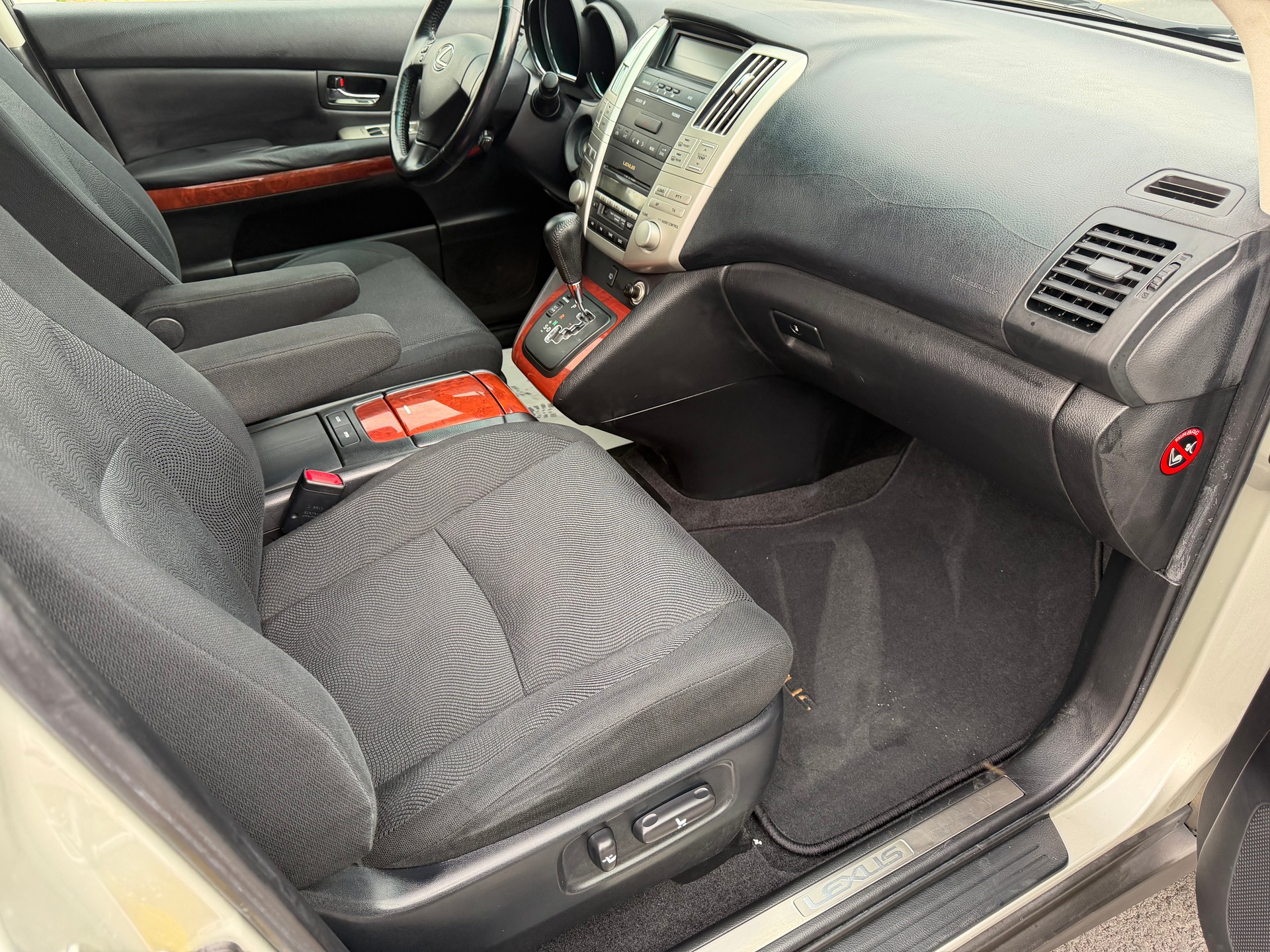 LEXUS RX 300 Sport AWD Automatic-image-13