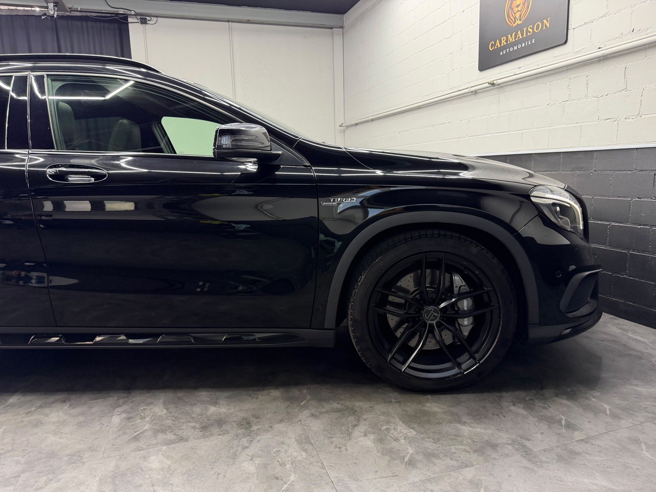 MERCEDES-BENZ GLA 45 AMG 4Matic 7G-DCT | Schiebedach-image-10