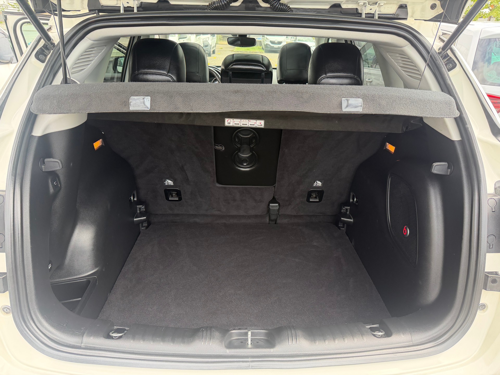 JEEP Compass 2.0CRD Limited AWD 9ATX-image-27