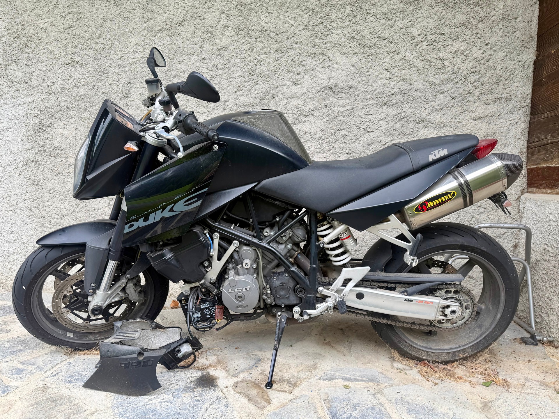 KTM 990 Super Duke-image-1