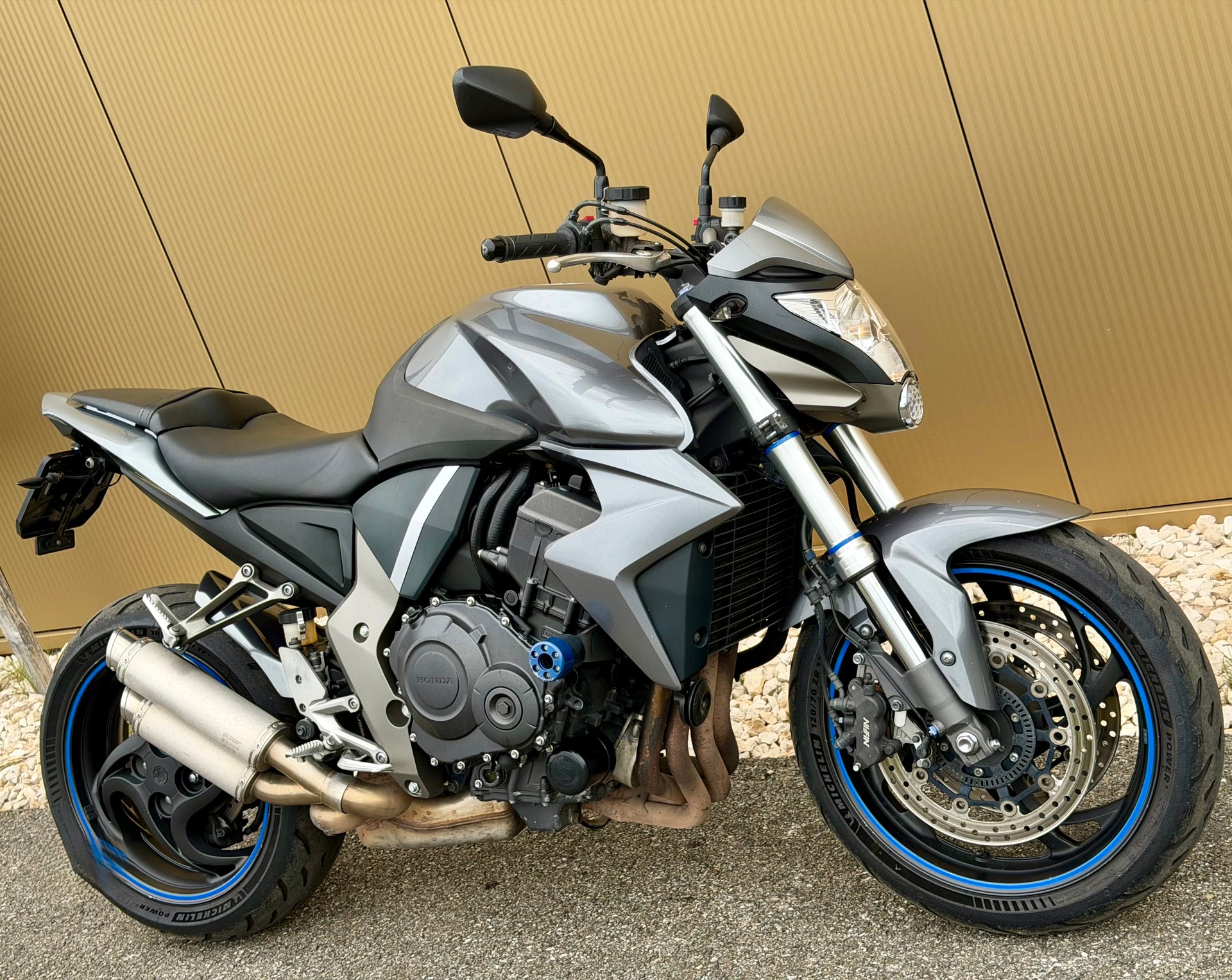 HONDA CB 1000 R ABS-image-2