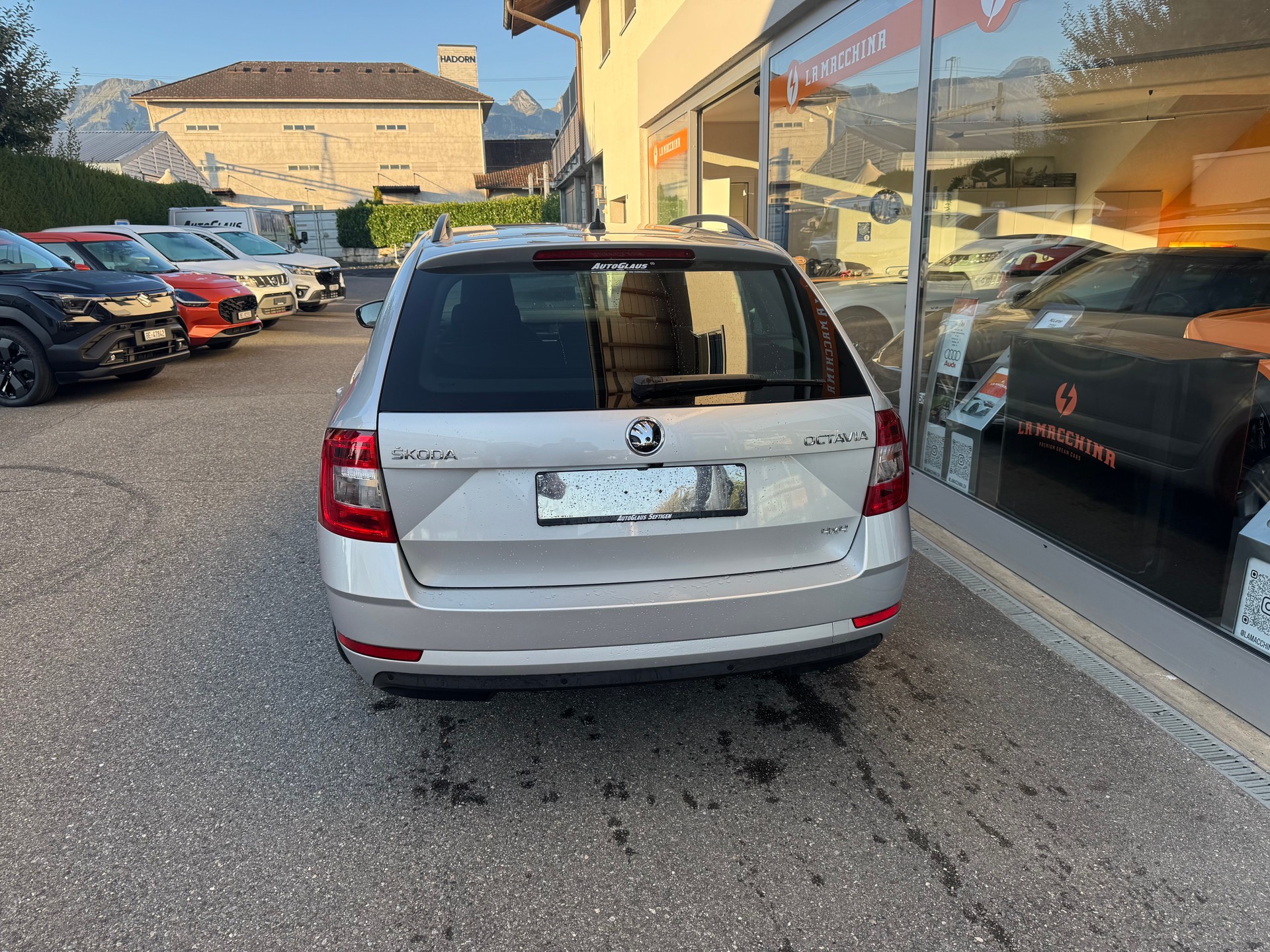 SKODA Octavia Combi 2.0 TDI Style 4x4-showroom-element-3