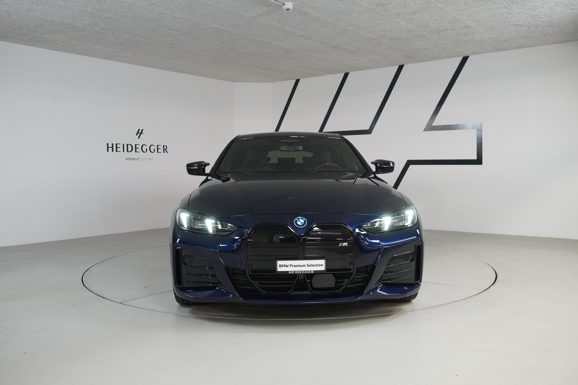 BMW i4 M50 M Sport Pro-showroom-element-2