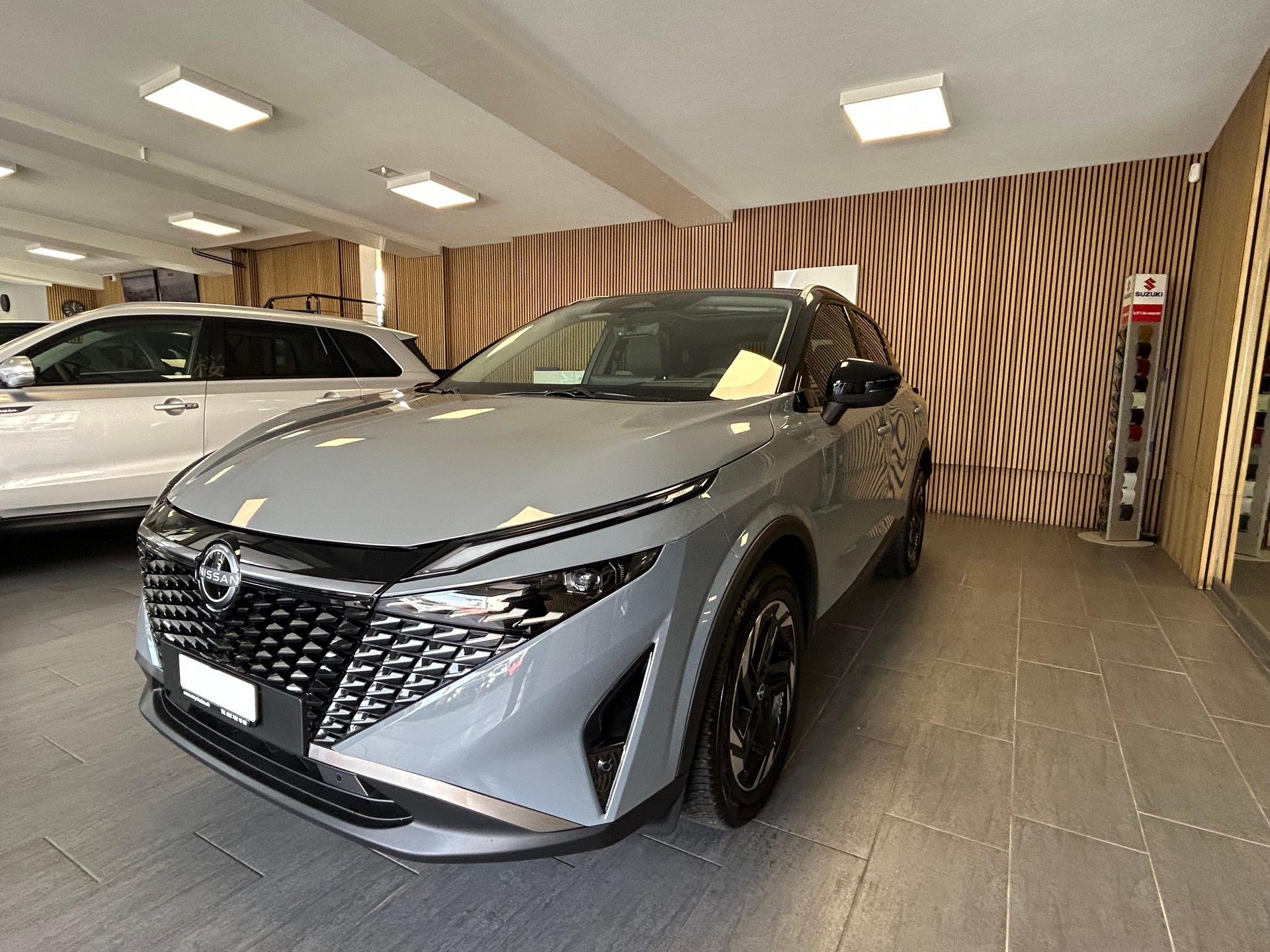 NISSAN Qashqai 1.3 DIG-T 158 N-Connecta-showroom-element-3