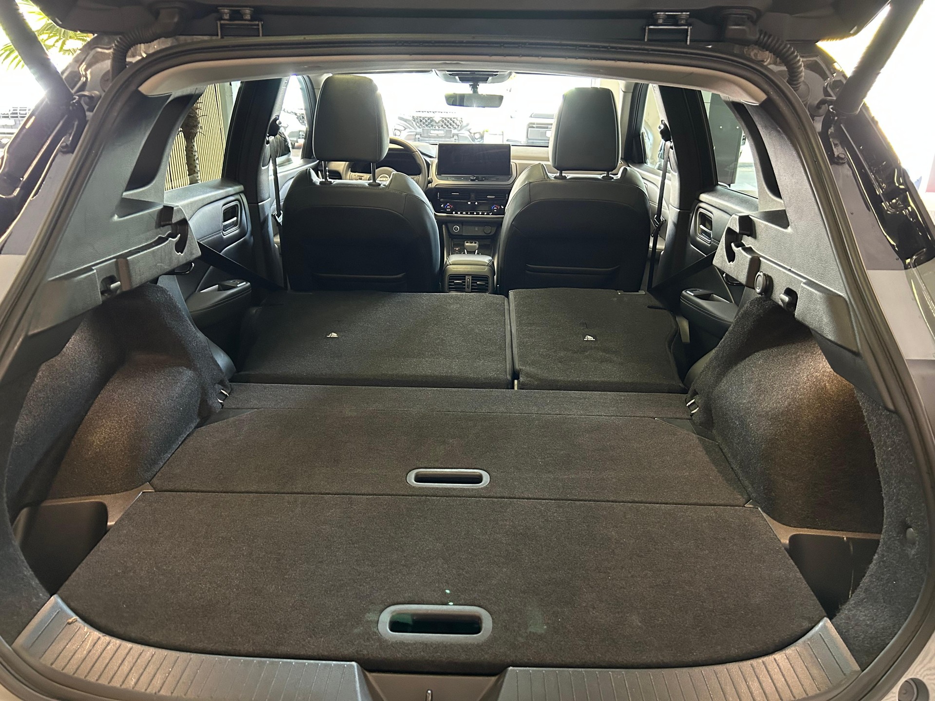 NISSAN Qashqai 1.3 DIG-T 158 N-Connecta-image-25