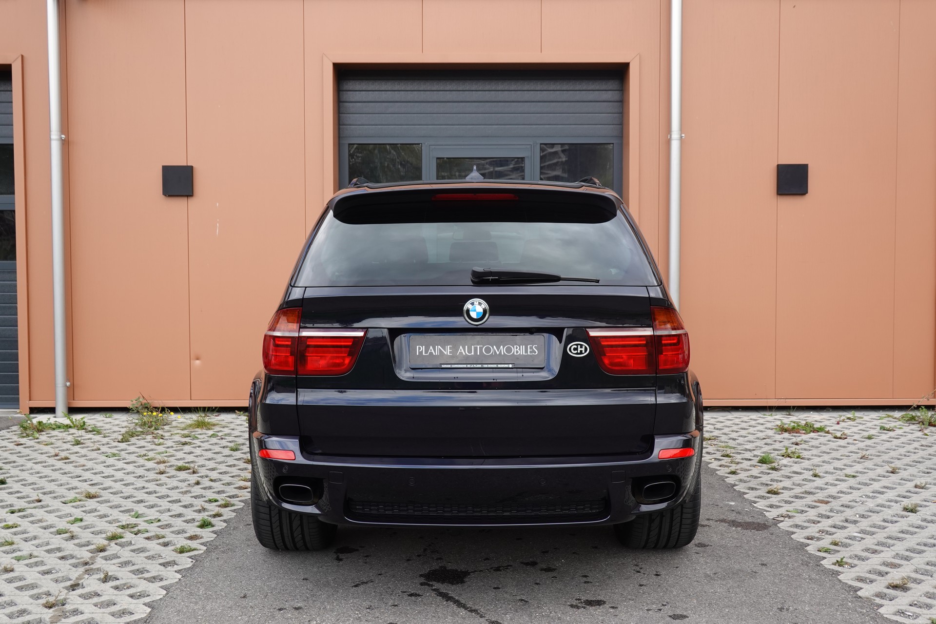BMW X5 xDrive M50d "* CH Auto * Pack M * Caméra de Recul * Volant M * Sièges Sport Elect. Mém * Navigation Profess *"-image-9