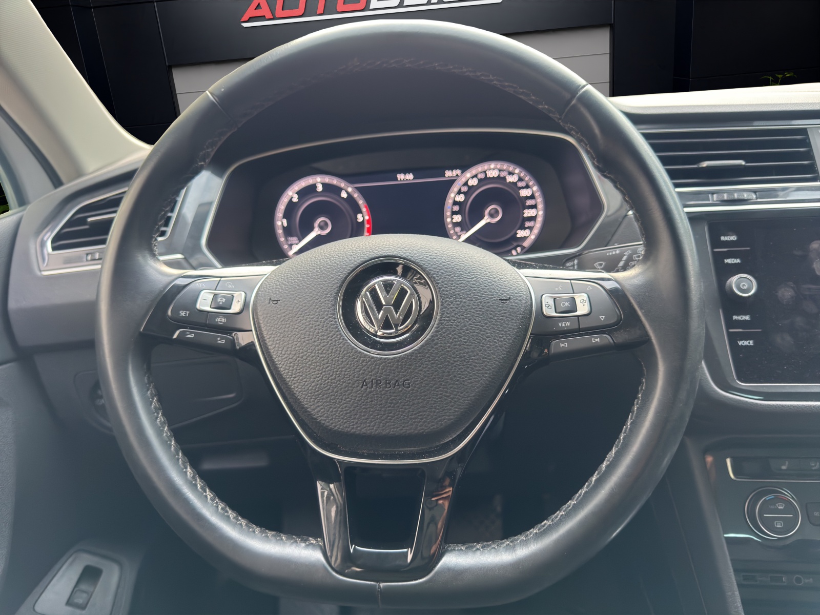 VW Tiguan 2.0 TDI SCR Offroad 4Motion DSG * Frisch ab Service & ab MFK-image-11