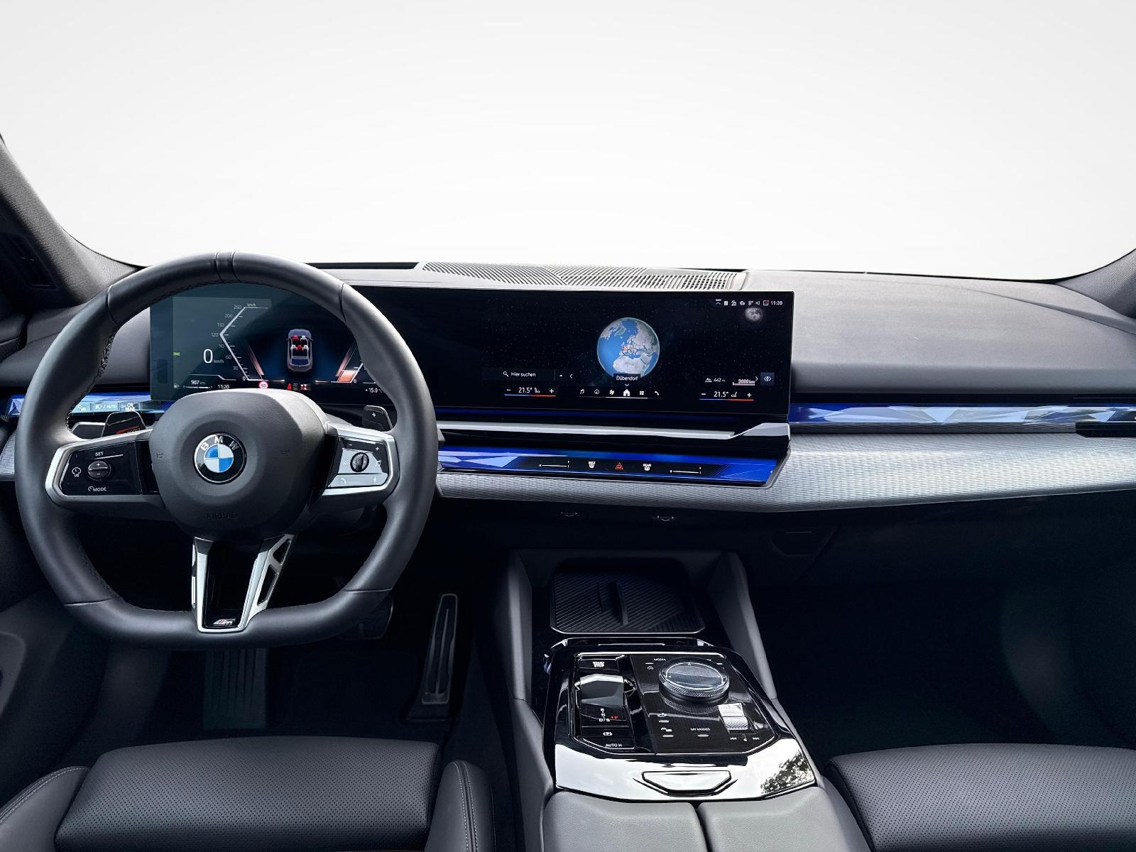 BMW 520d xDrive Touring-image-11