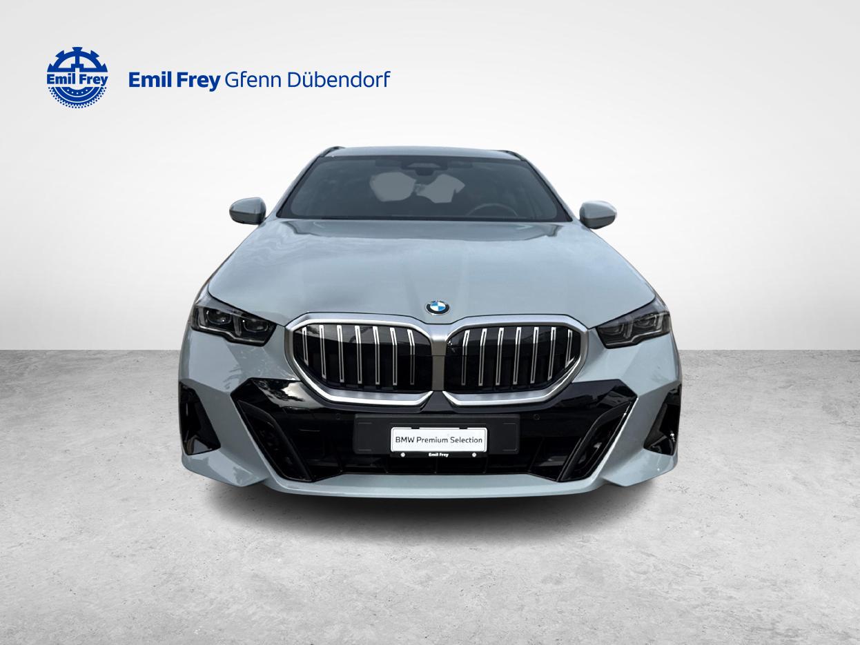 BMW 520d xDrive Touring-image-5