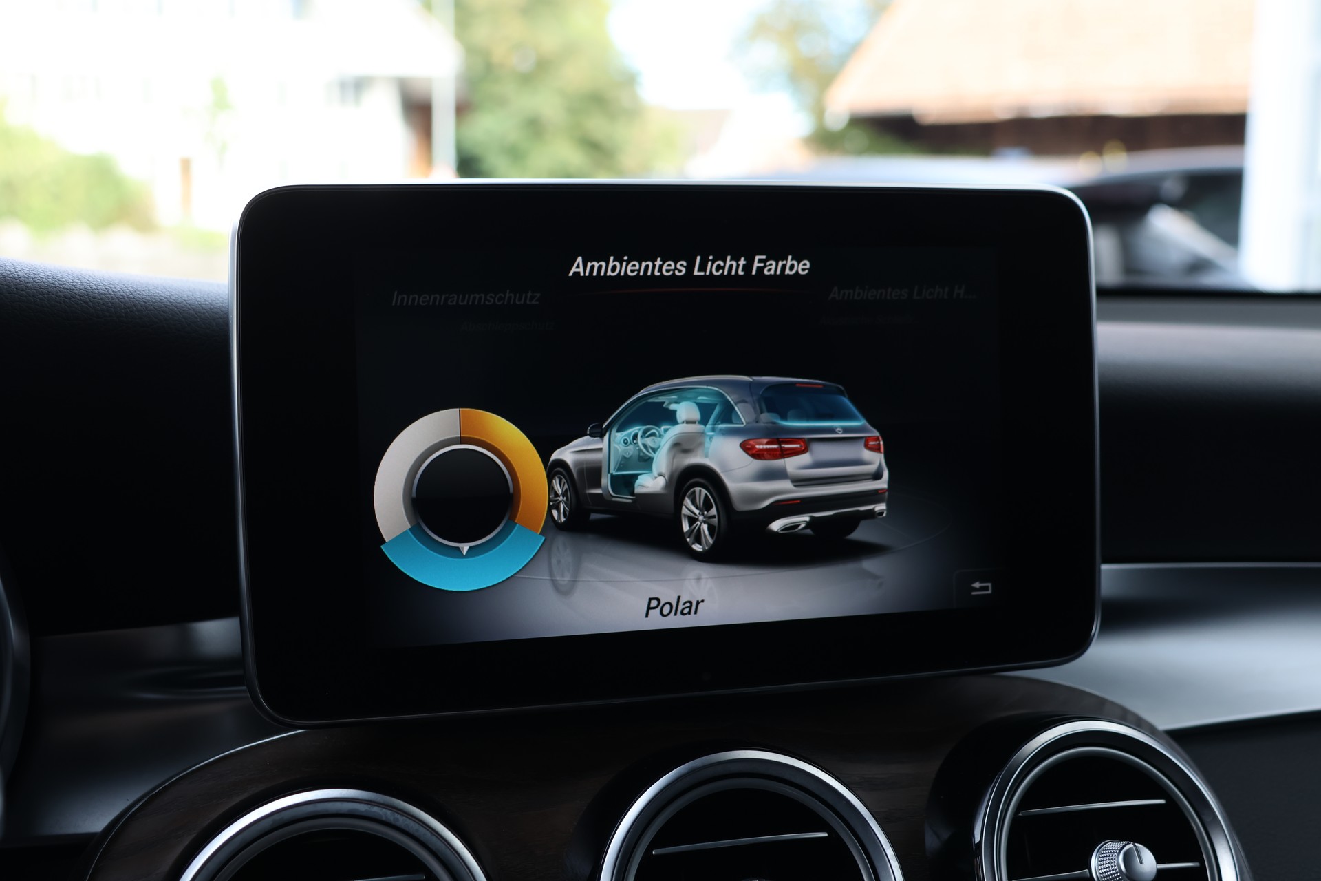 MERCEDES-BENZ GLC 250 d AMG Line 4Matic 9G-Tronic (CH)-image-23