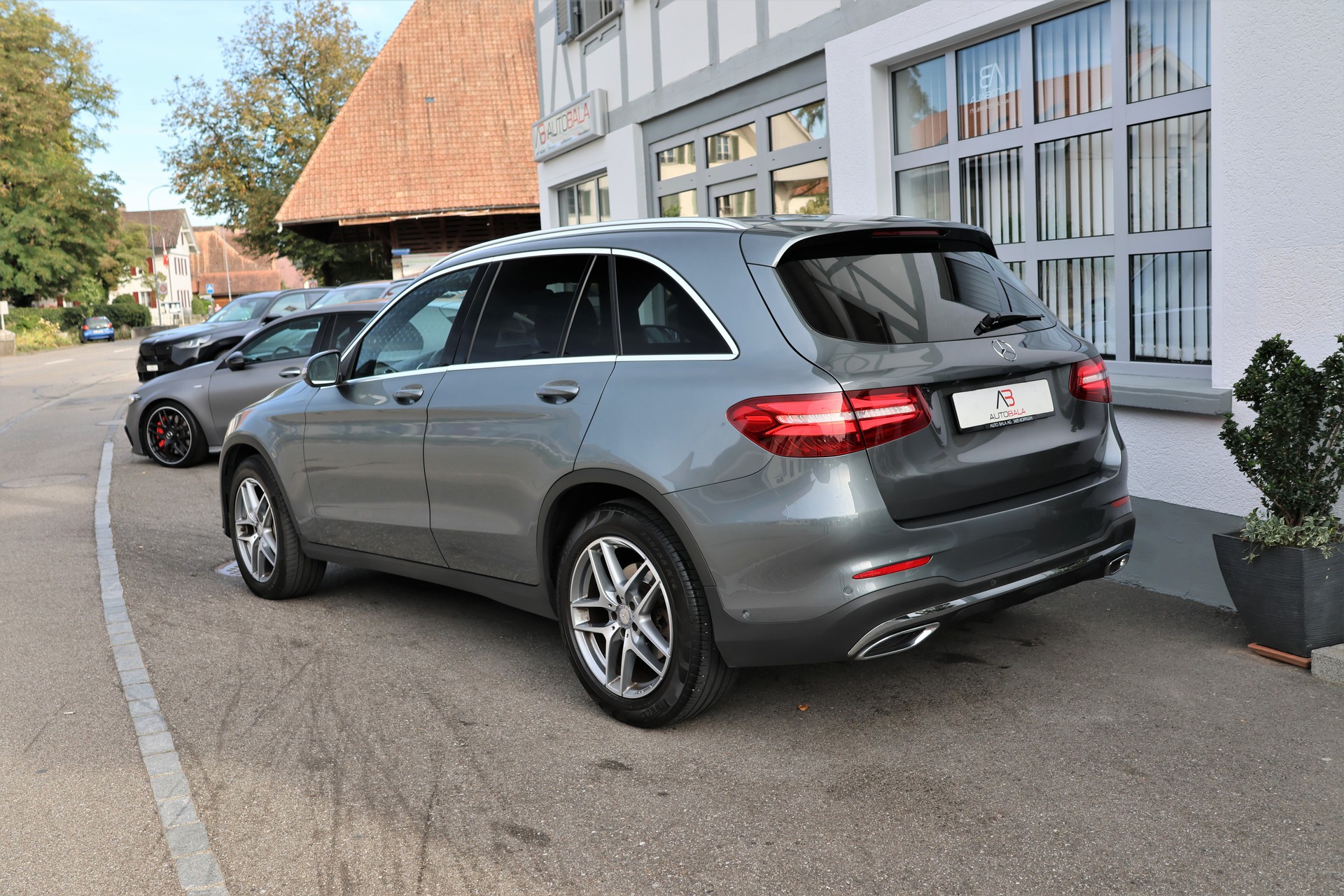 MERCEDES-BENZ GLC 250 d AMG Line 4Matic 9G-Tronic (CH)-image-7
