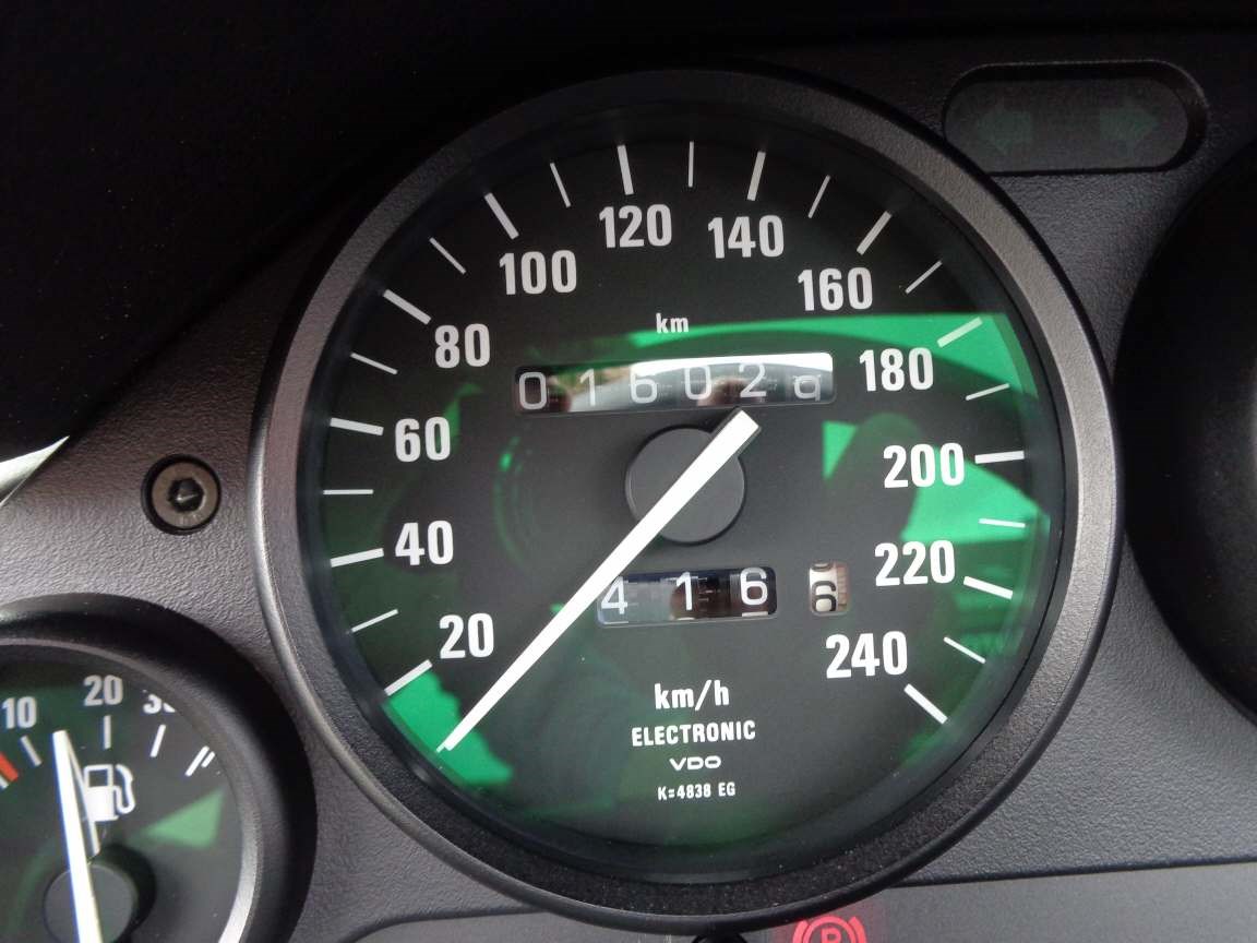 BMW Z1-image-10