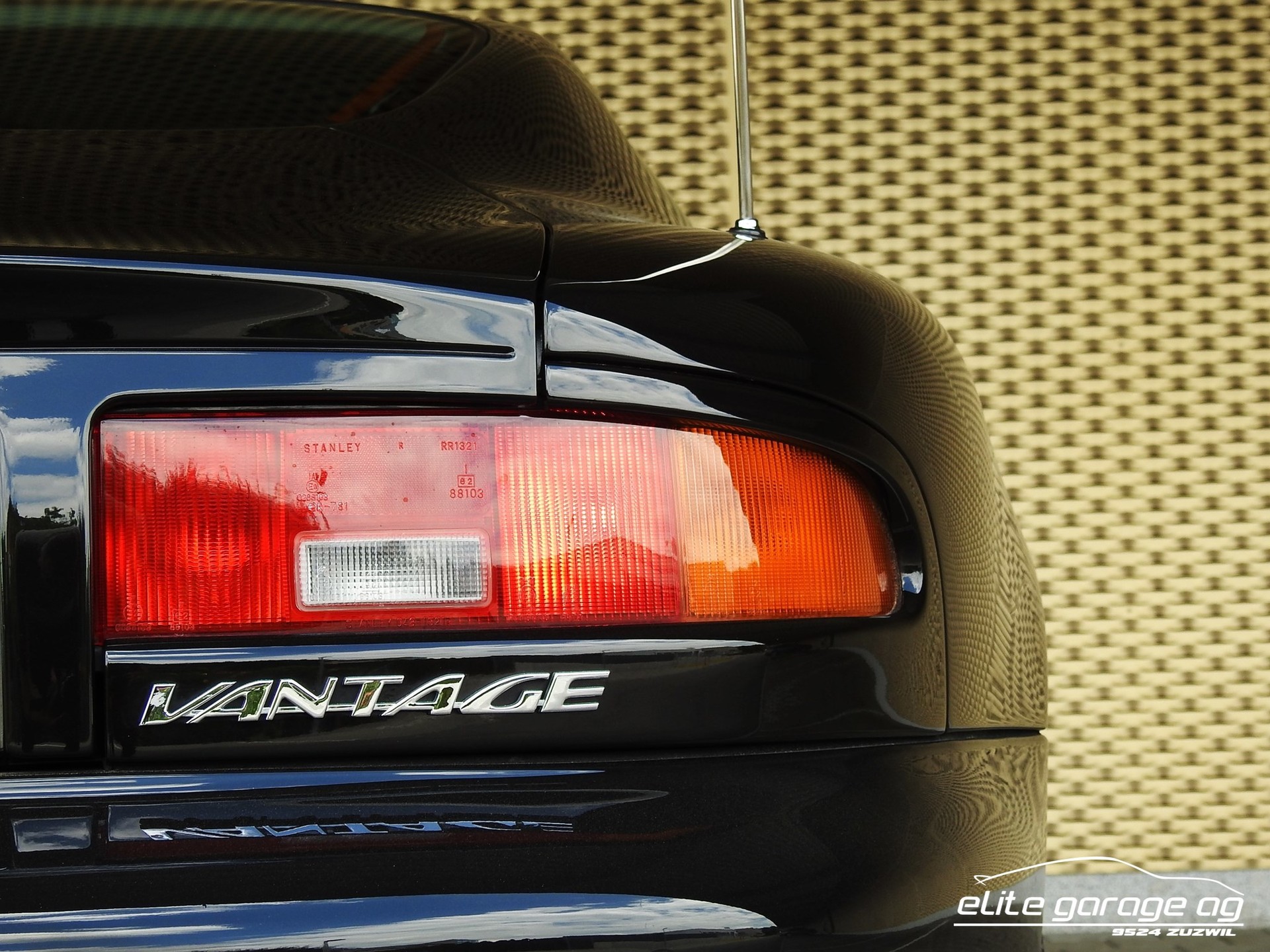 ASTON MARTIN DB7 Vantage-image-6