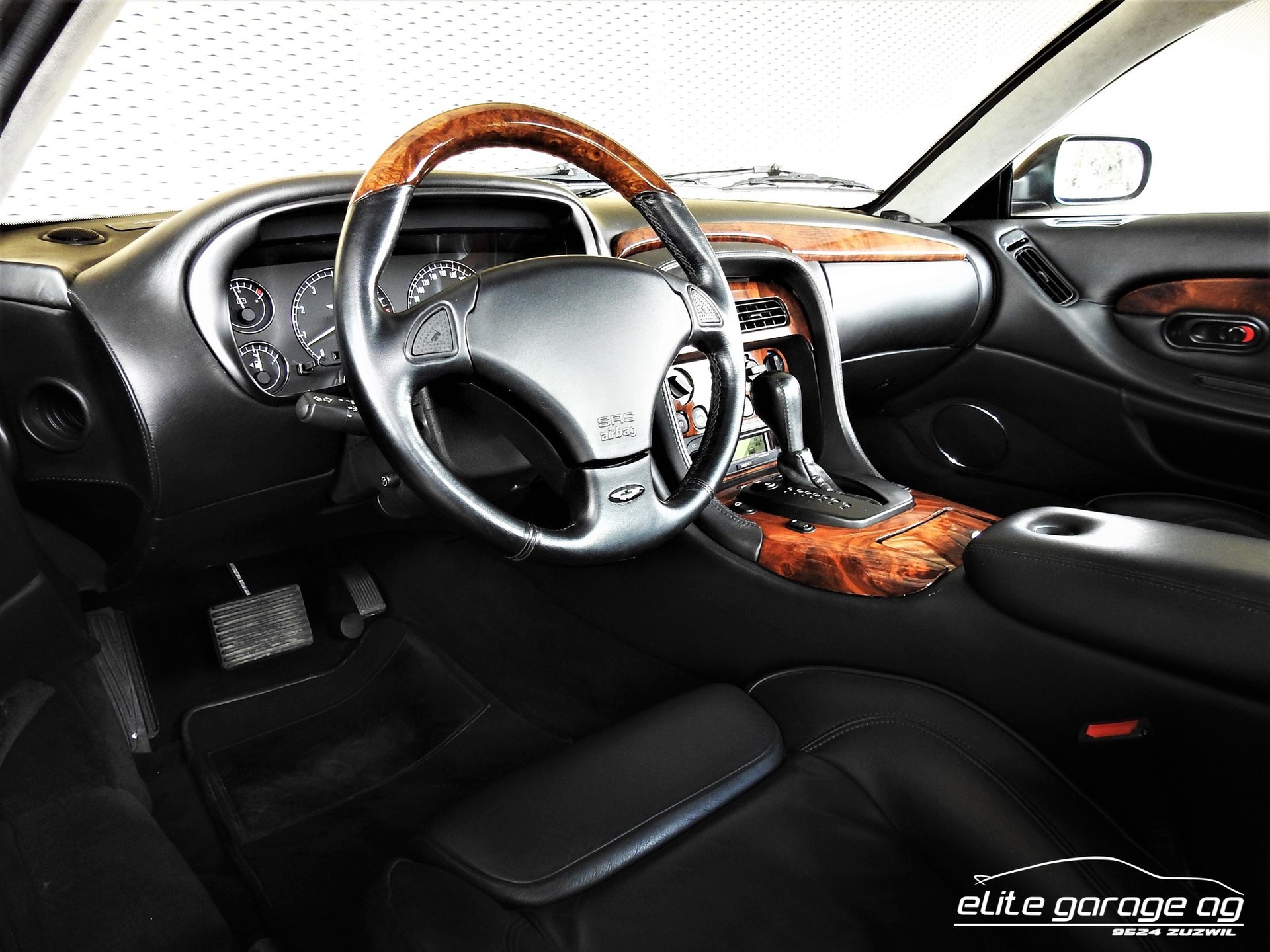 ASTON MARTIN DB7 Vantage-image-11