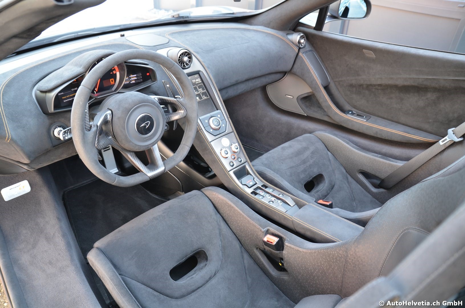 McLAREN 675LT Spider 3.8 V8 SSG-image-9