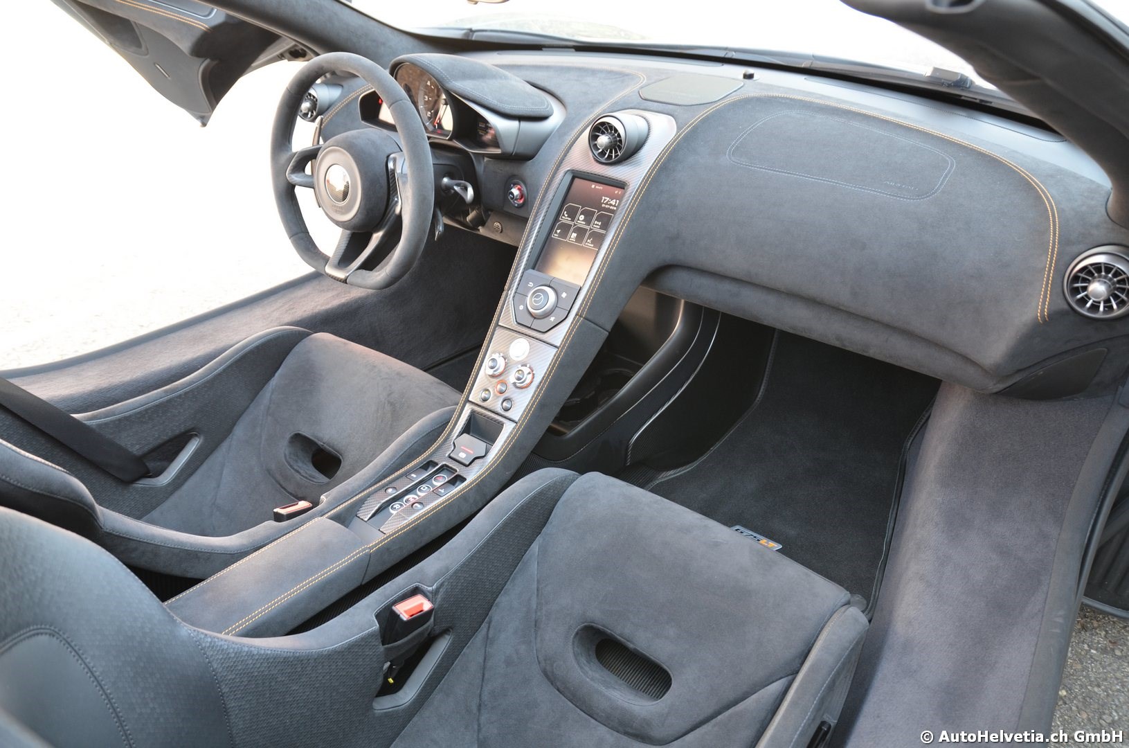 McLAREN 675LT Spider 3.8 V8 SSG-image-10
