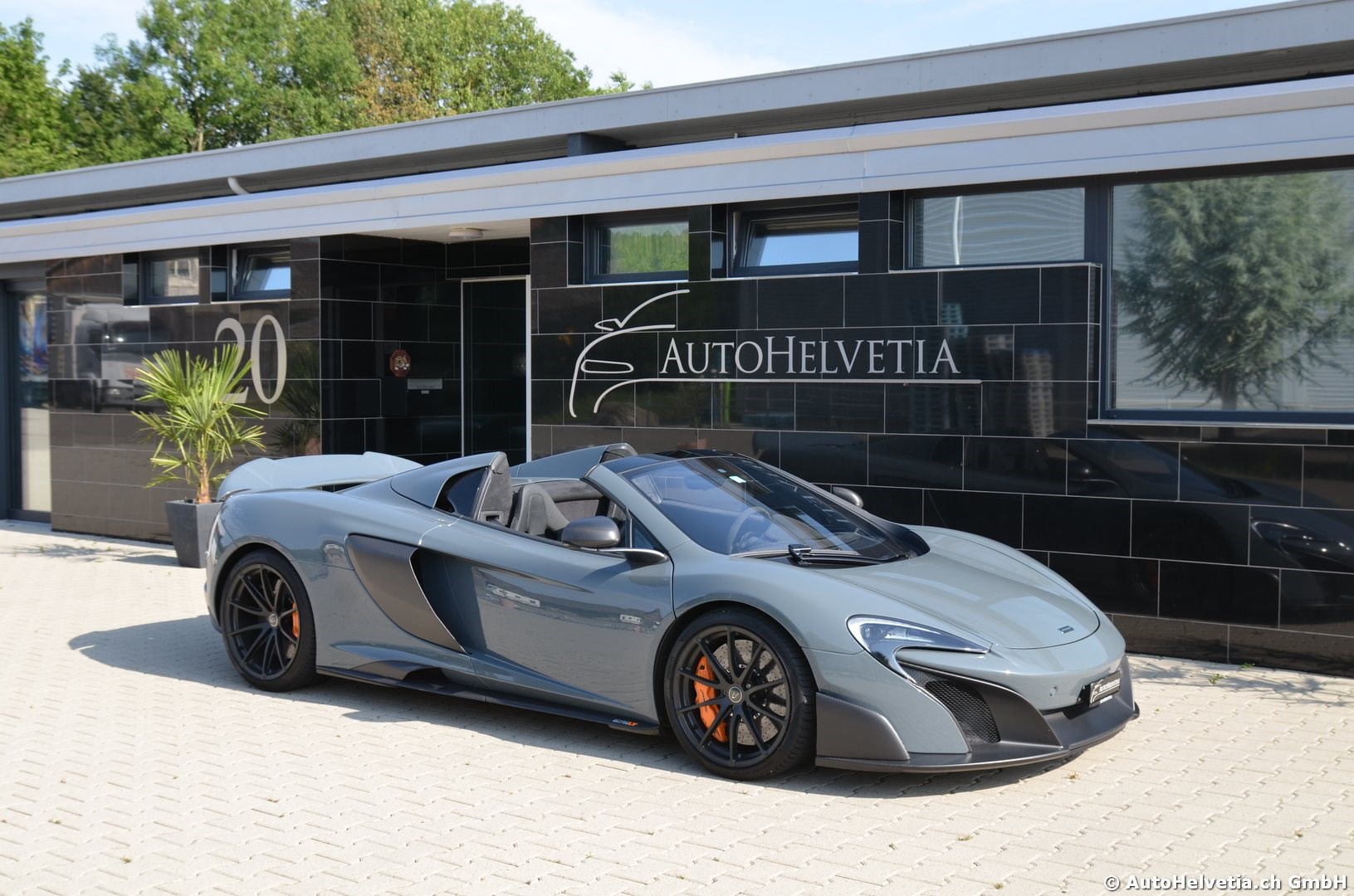 McLAREN 675LT Spider 3.8 V8 SSG-image-15
