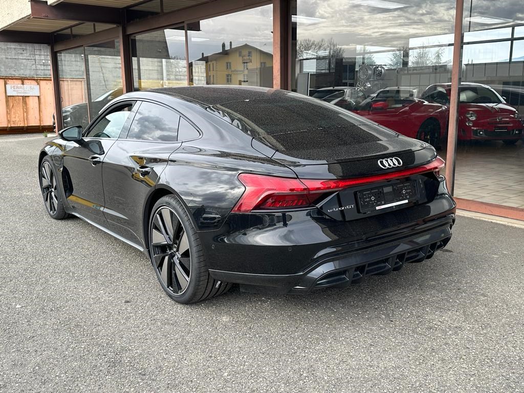 AUDI e-tron GT quattro-image-13