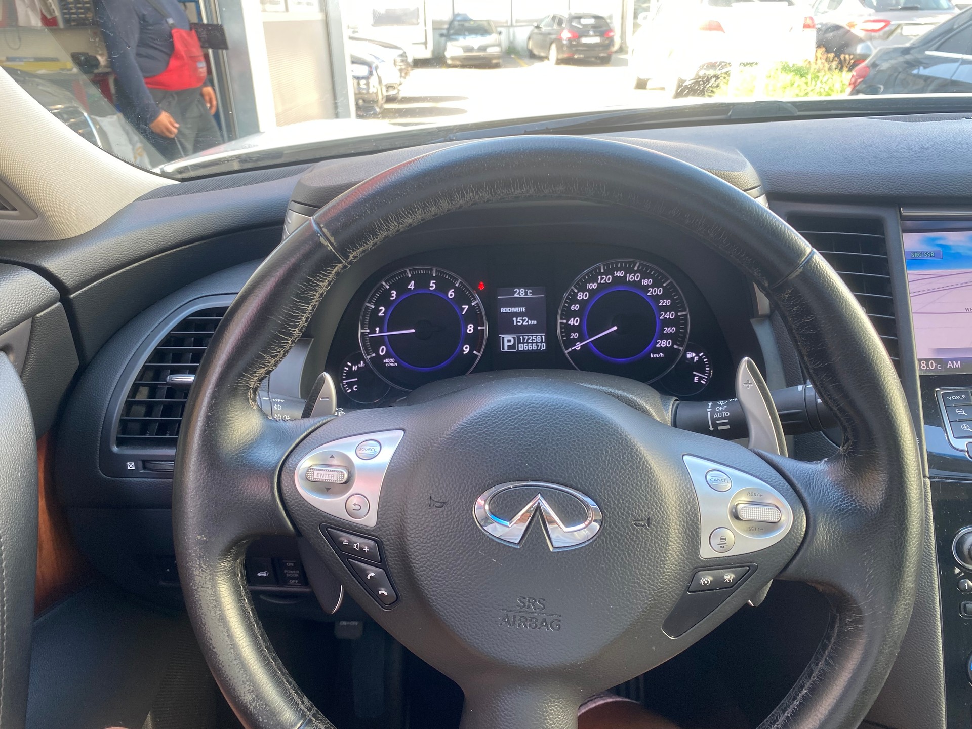 INFINITI FX37 S AWD Automatic-image-11