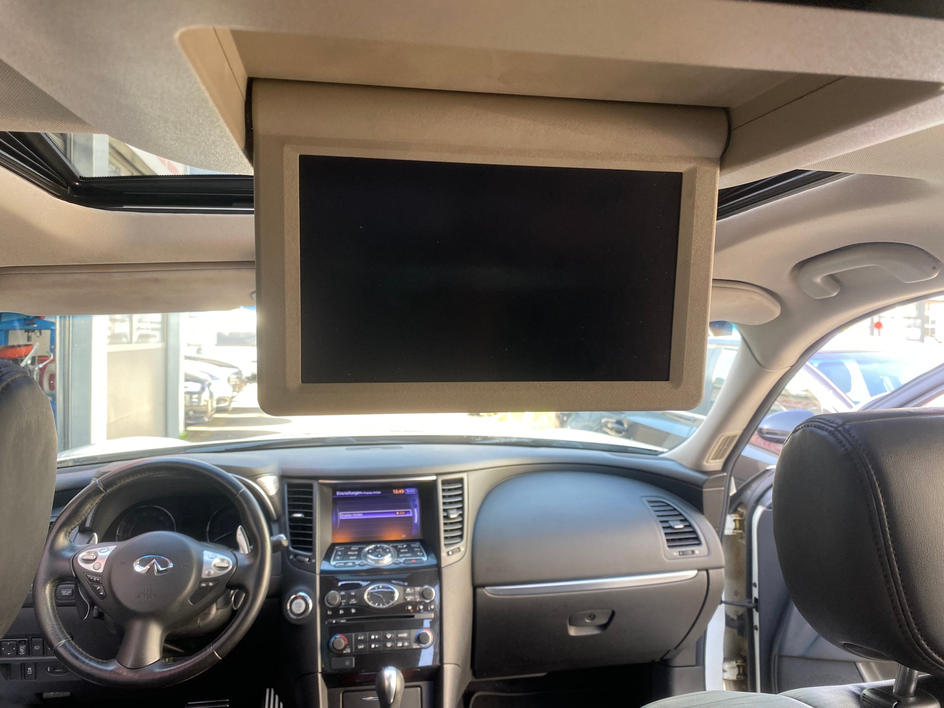 INFINITI FX37 S AWD Automatic-image-8