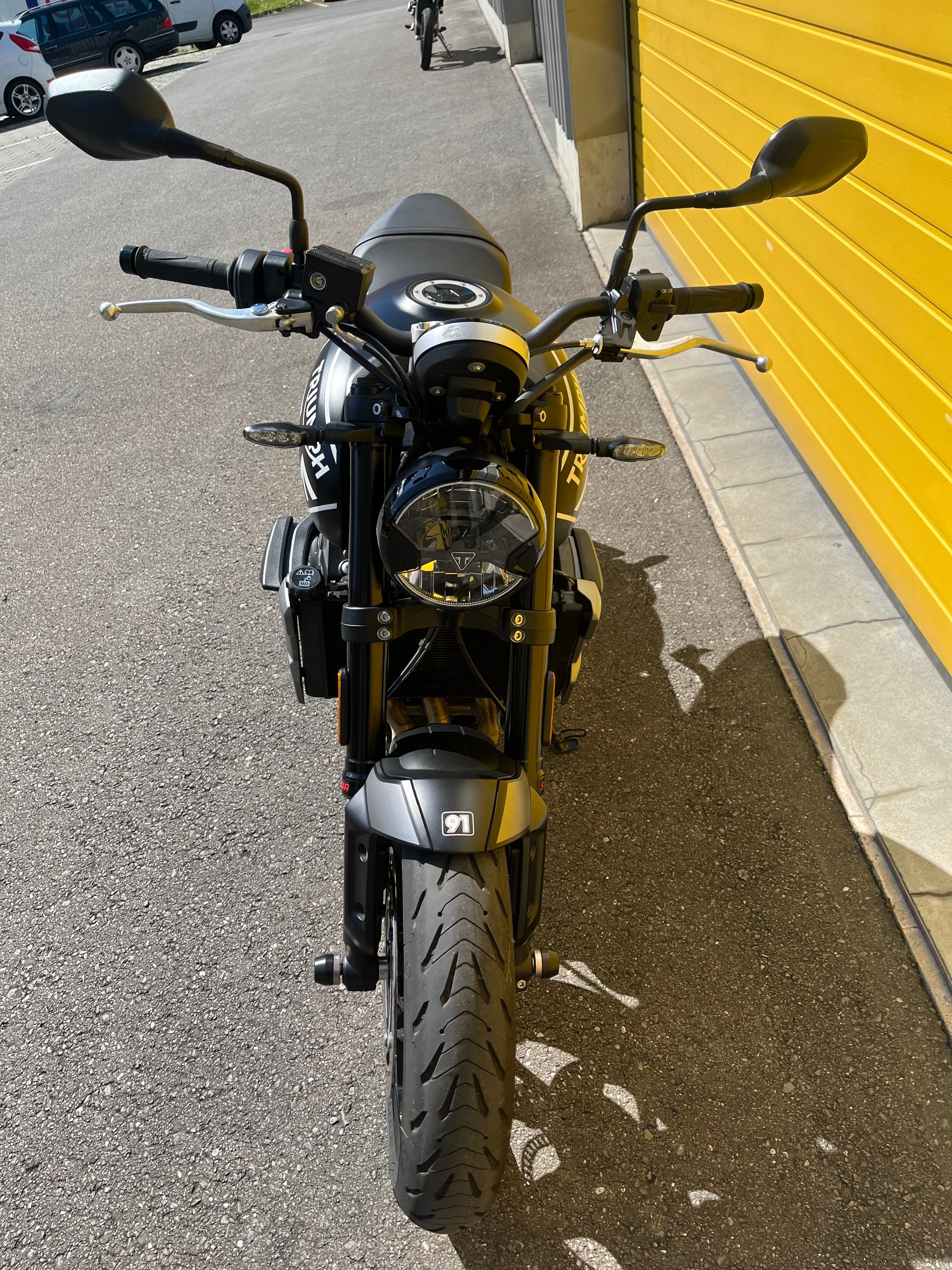 TRIUMPH Trident 660-image-3