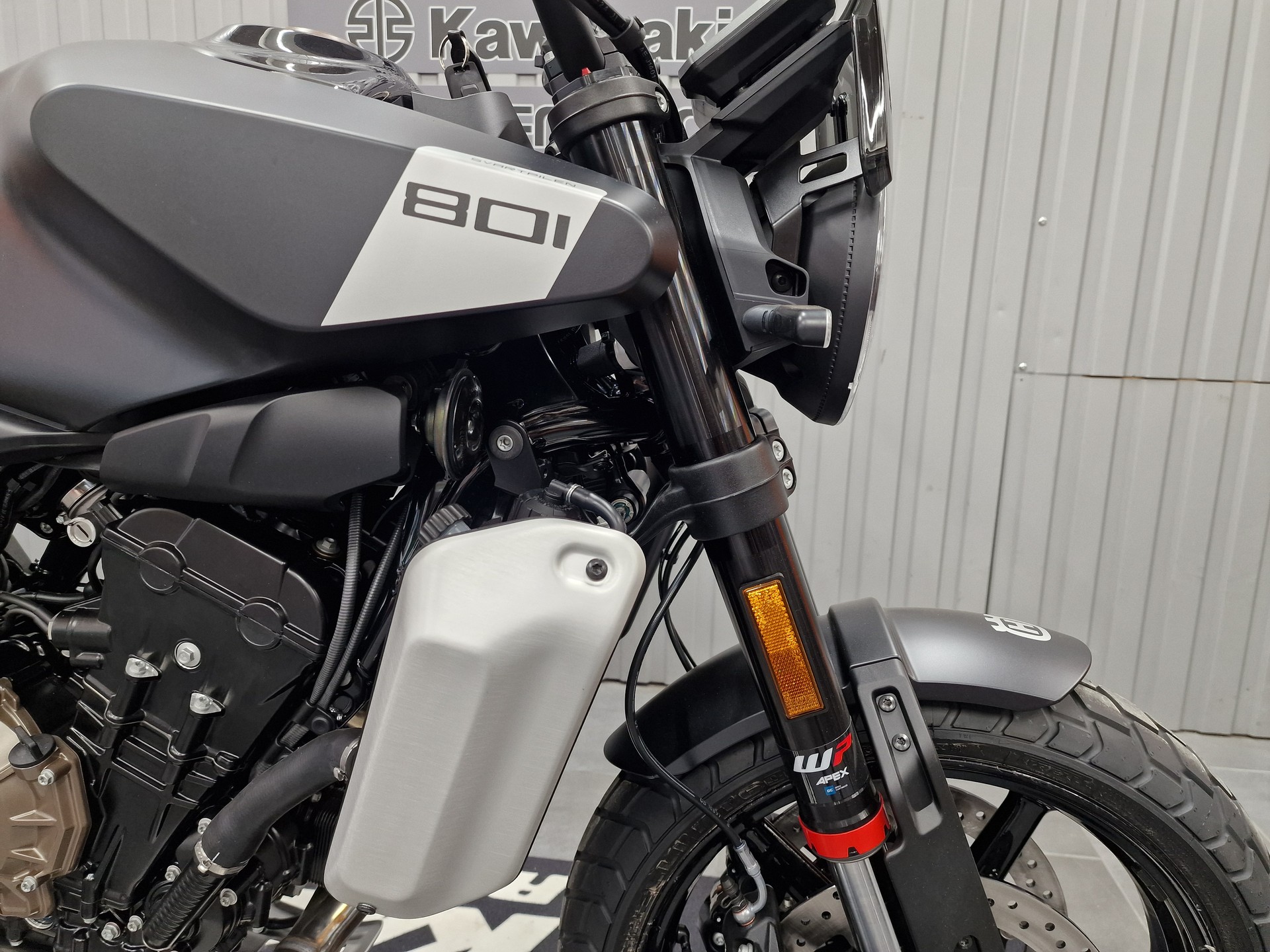 HUSQVARNA Svartpilen 801 L-image-6
