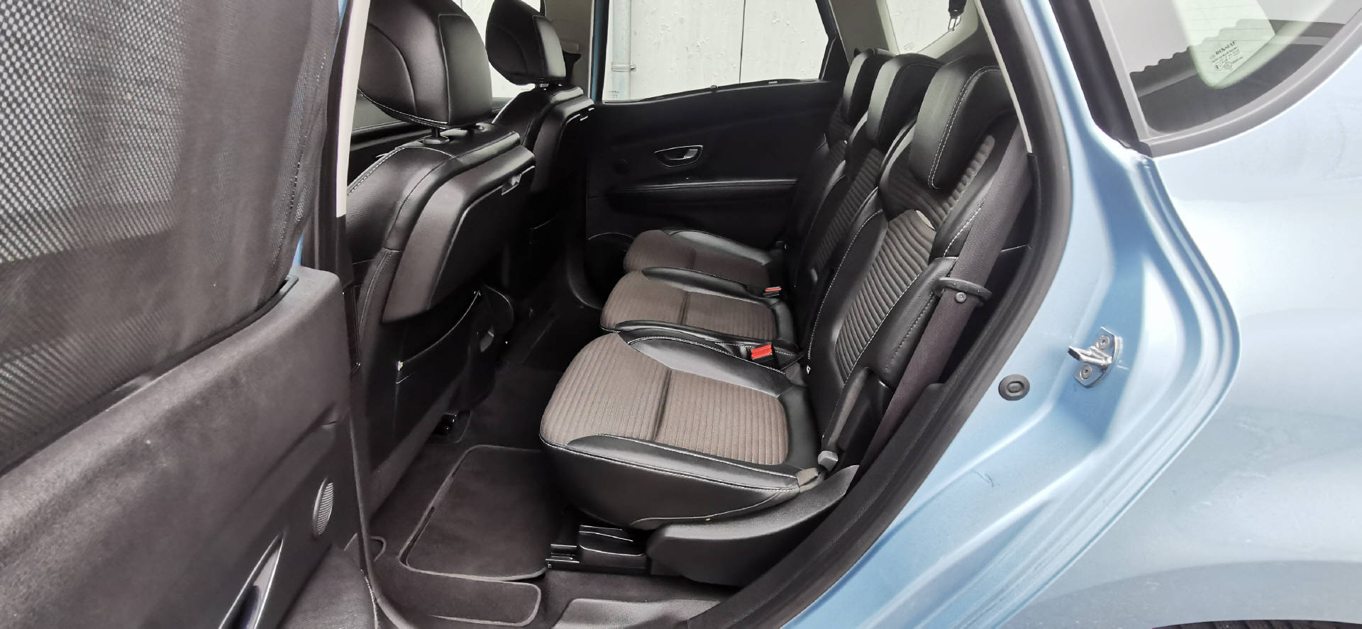 RENAULT Scénic 1.3 TCe 160 Intens EDC-image-7