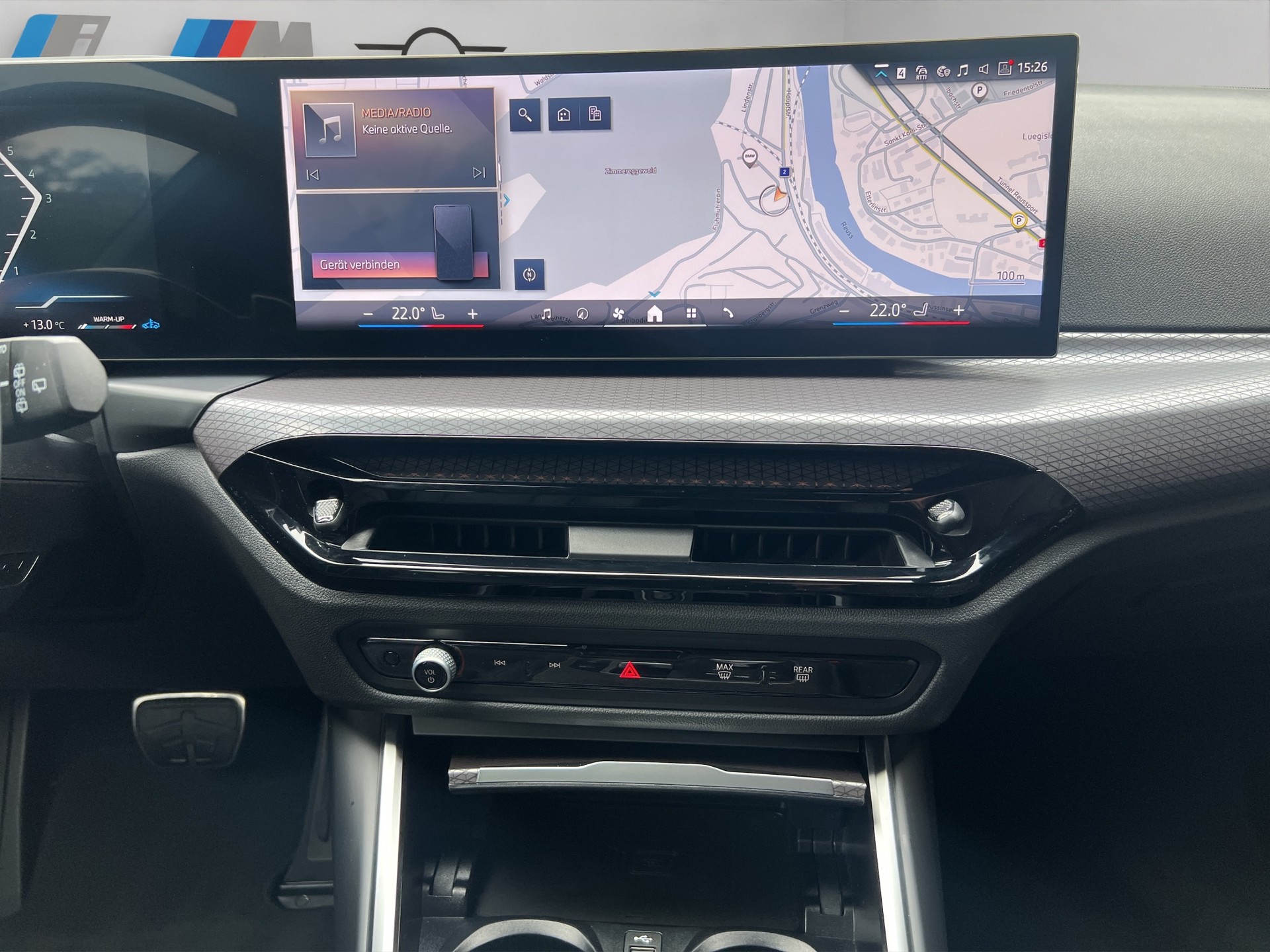 BMW 330d xDrive 48V Steptronic M Sport-image-13
