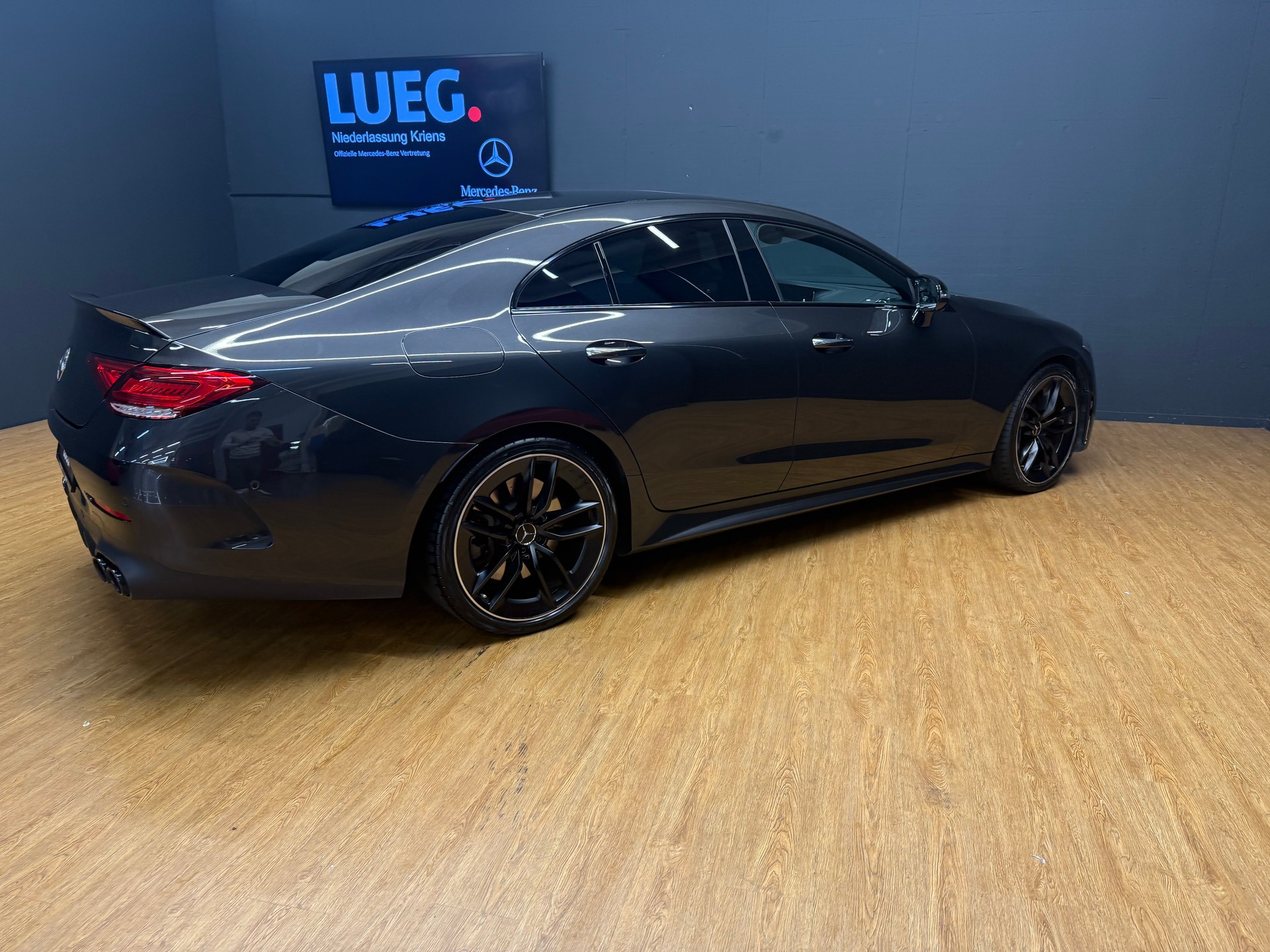 MERCEDES-BENZ CLS 53 4M+ AMG / DISTRONIC / 360 Grad Kamera /-image-7