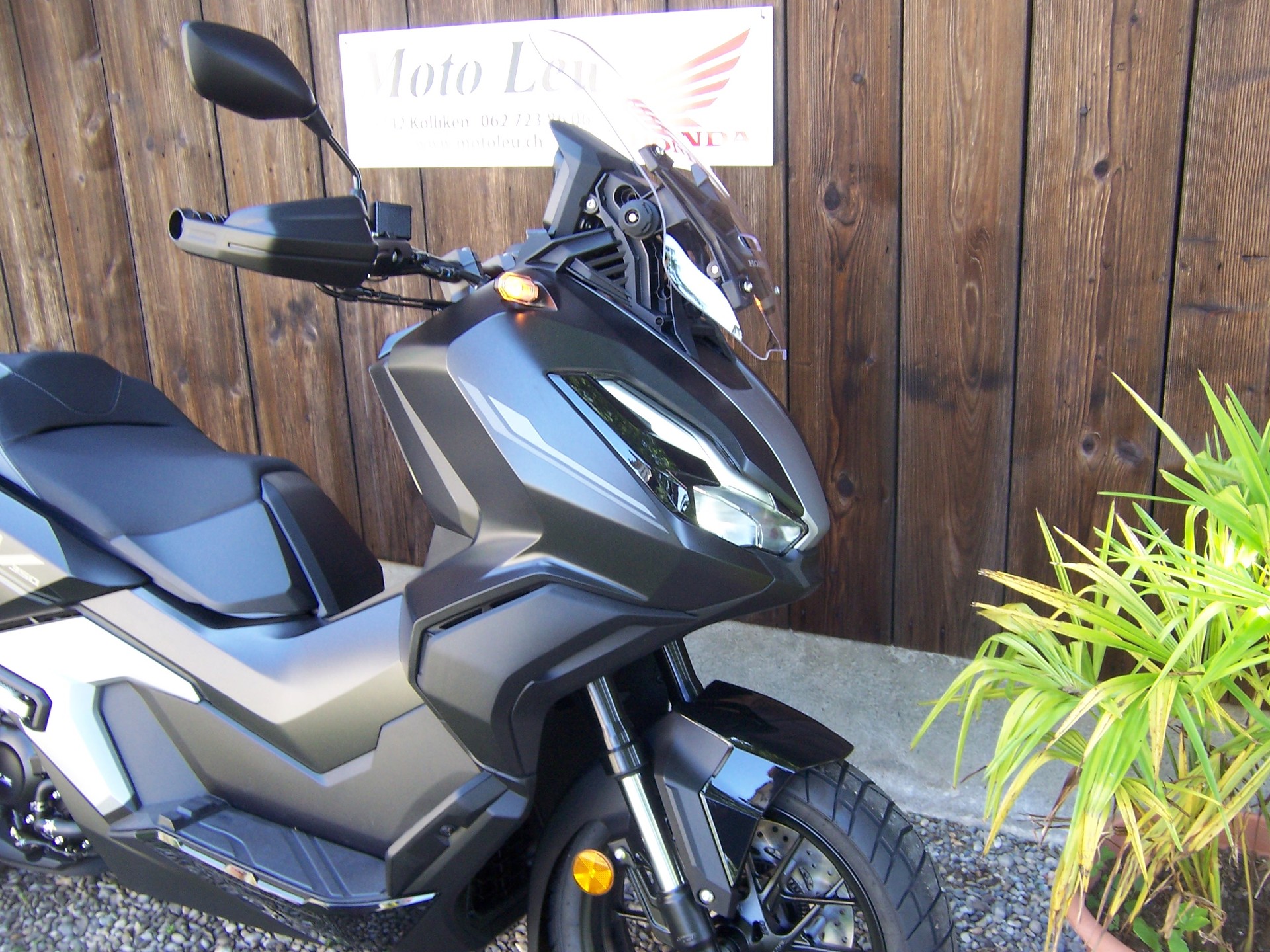 HONDA ADV 350-image-10