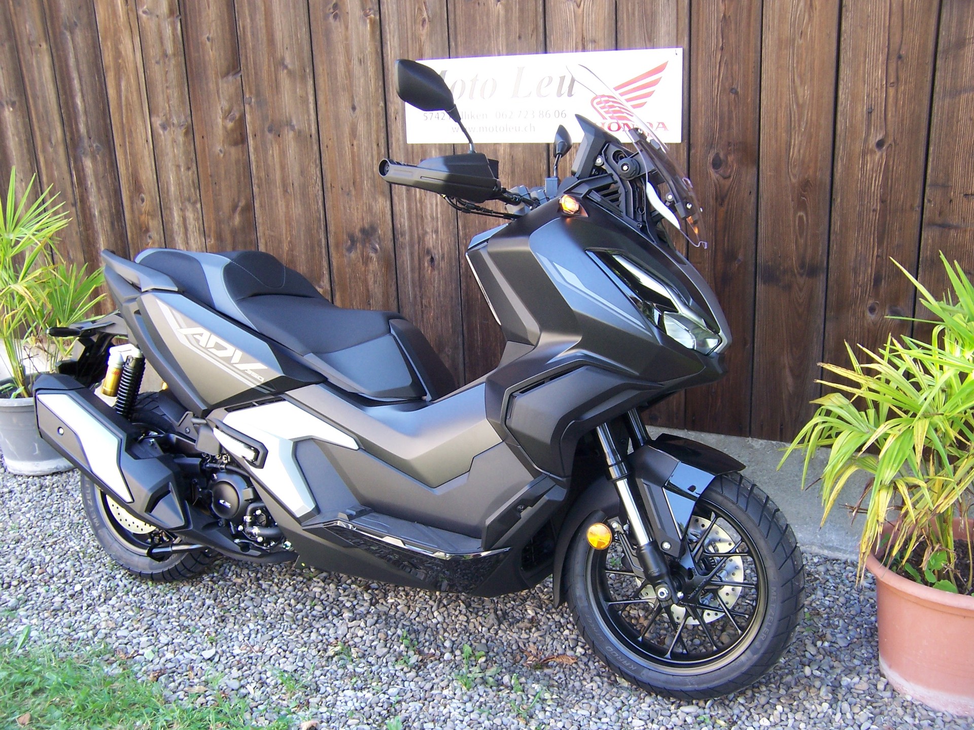 HONDA ADV 350-image-11