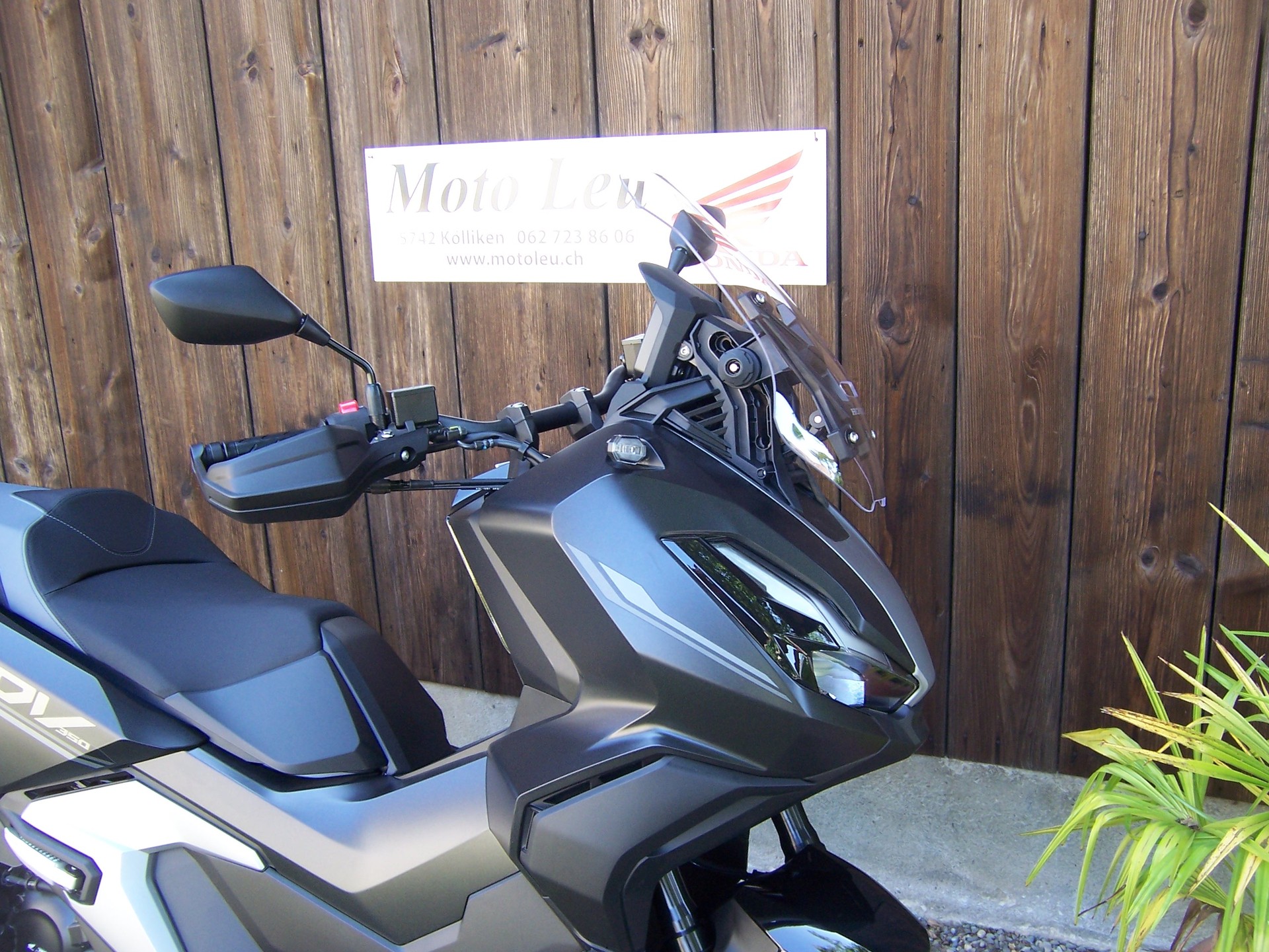 HONDA ADV 350-image-2