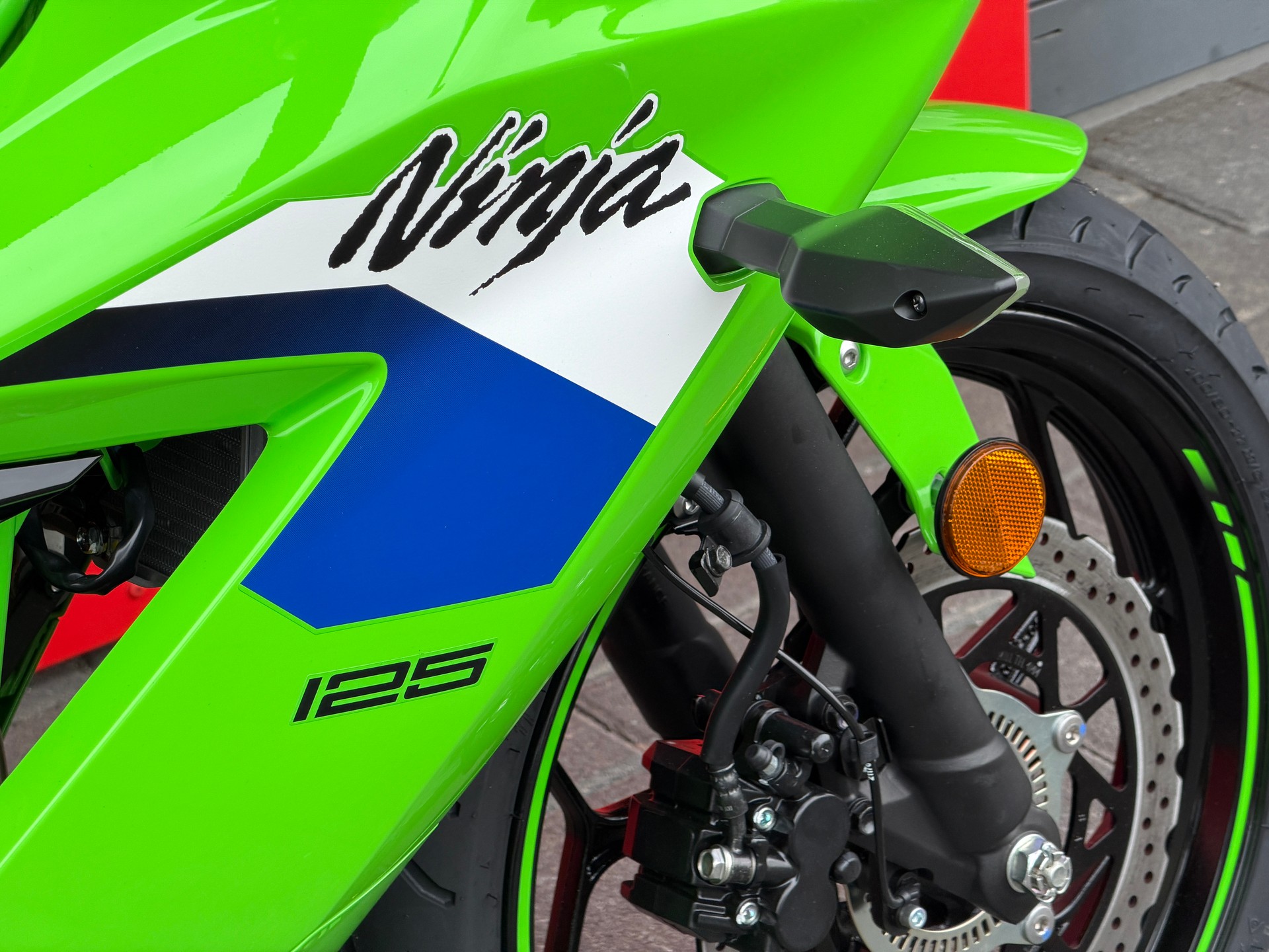 KAWASAKI Ninja 125-image-13