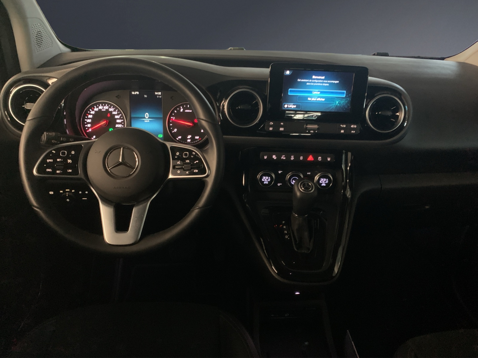 MERCEDES-BENZ T-Klasse 180D Style Automat-image-9