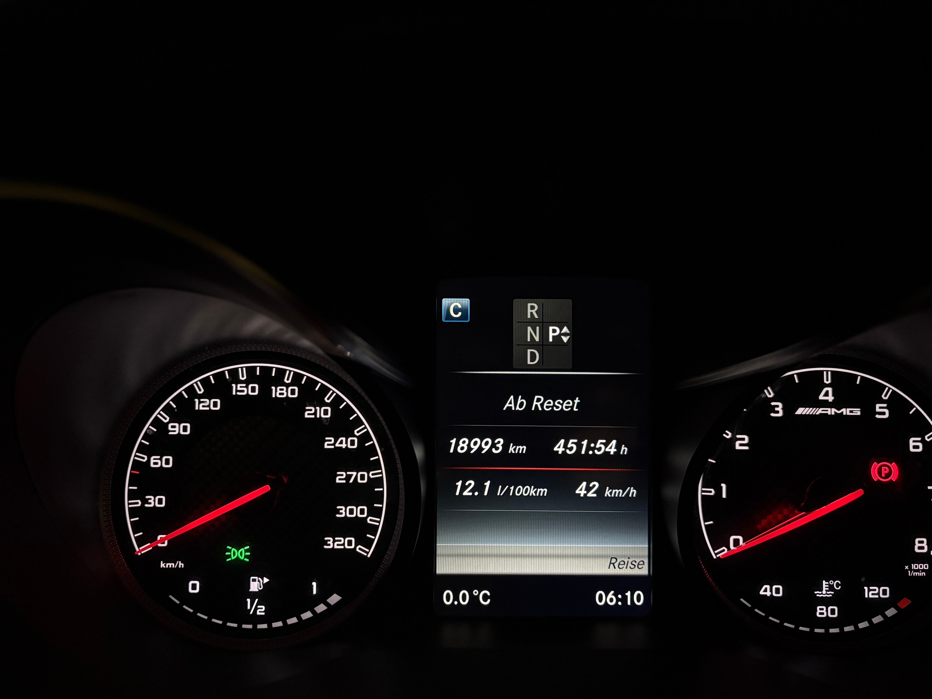 MERCEDES-BENZ C 63 AMG Speedshift-image-12