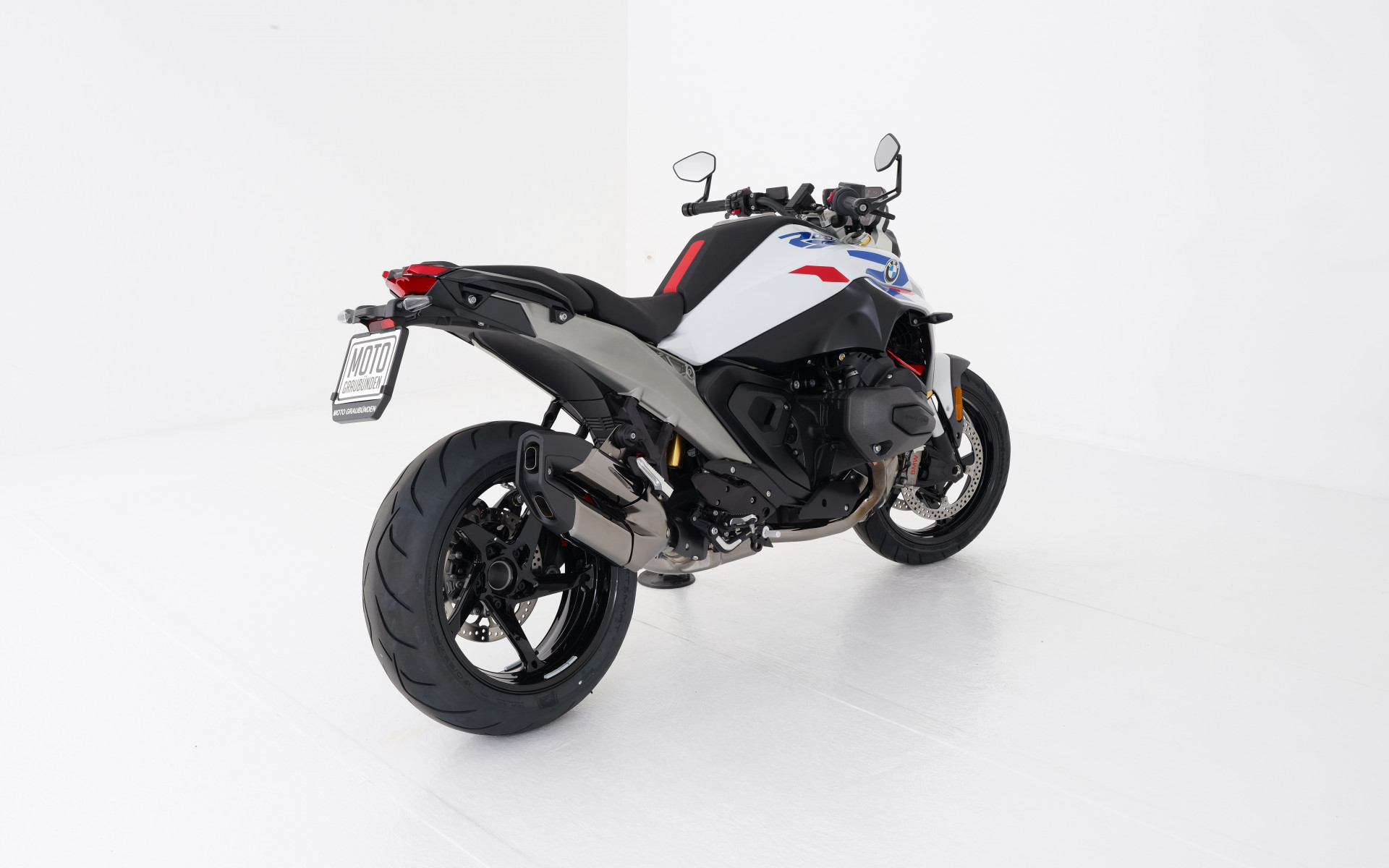 BMW R 1300 R-image-1