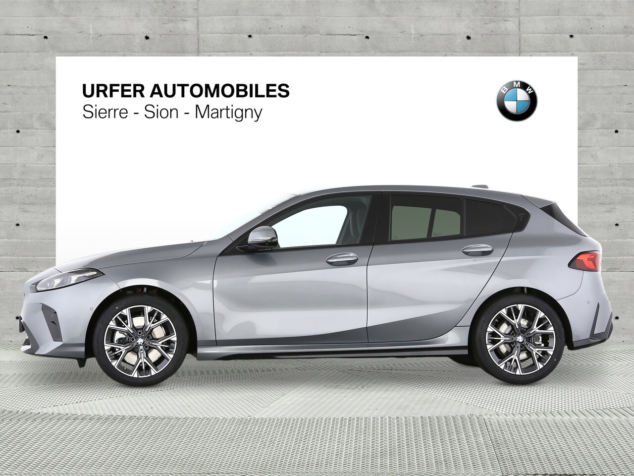 BMW 123 xDrive M Sport Steptronic-showroom-element-2