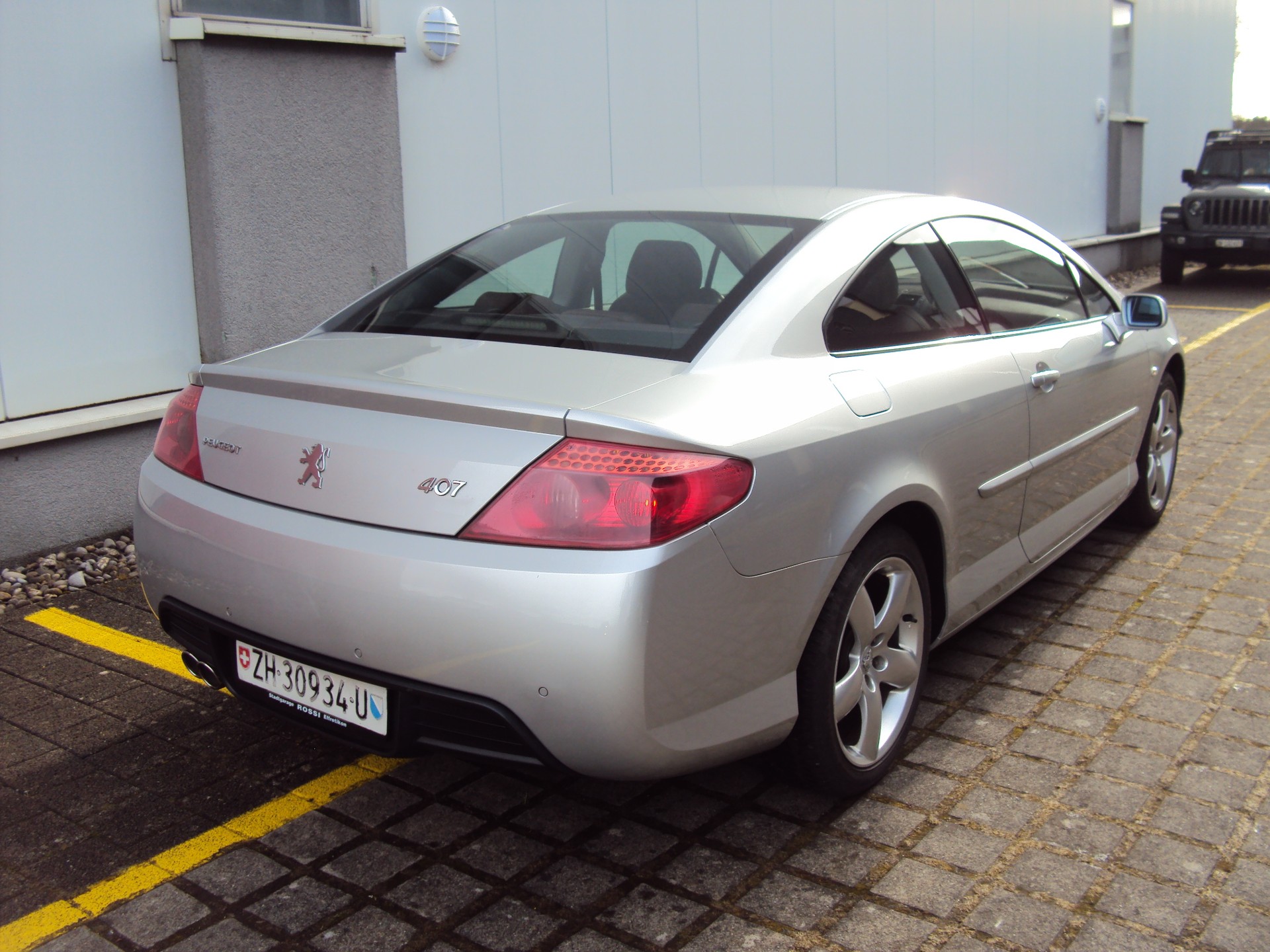 PEUGEOT 407 Coupé 2.7 HDI Pack Automatic-image-4