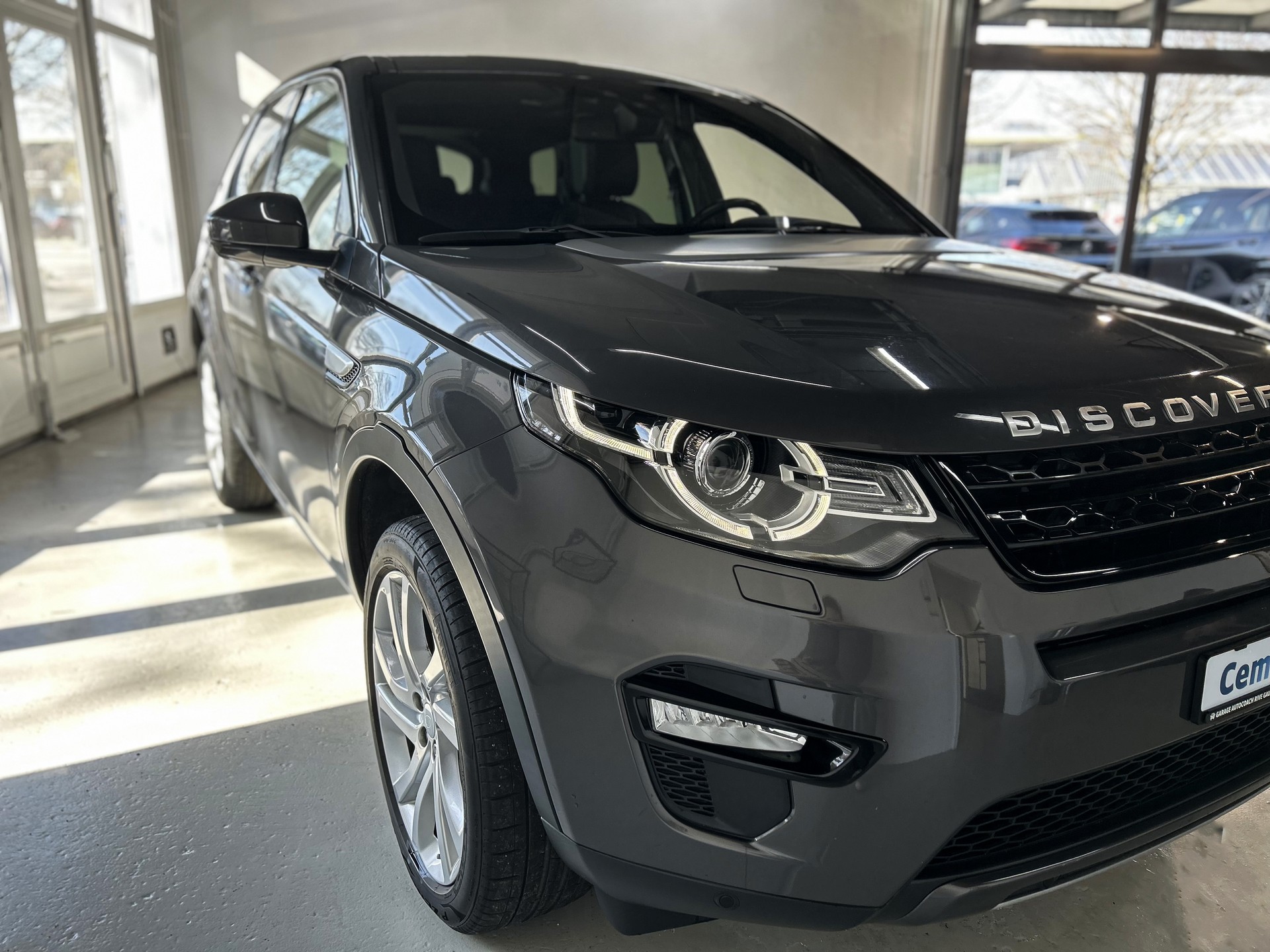 LAND ROVER Discovery Sport 2.0 Si4 Pure AT9-showroom-element-1