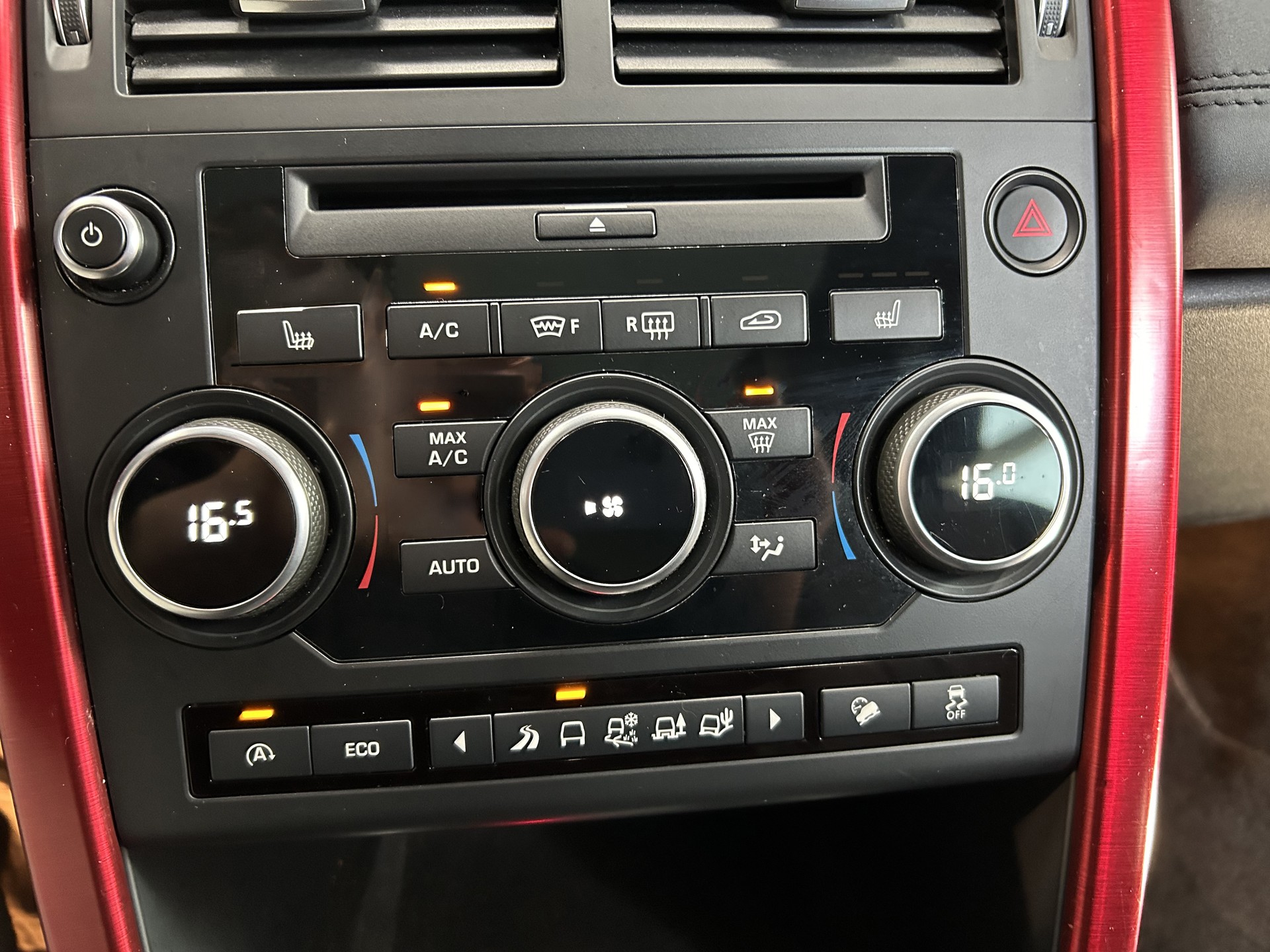 LAND ROVER Discovery Sport 2.0 Si4 Pure AT9-image-21
