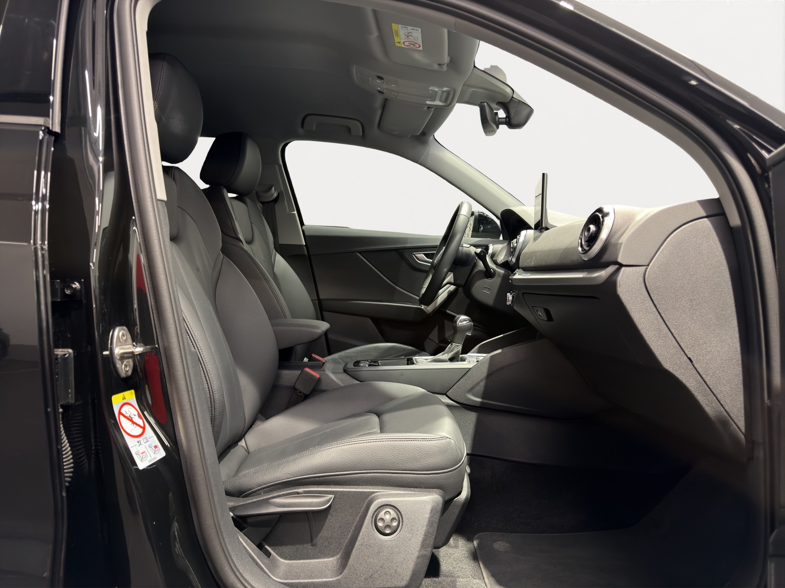 AUDI Q2 40 TFSI advanced quattro S-tronic-image-6